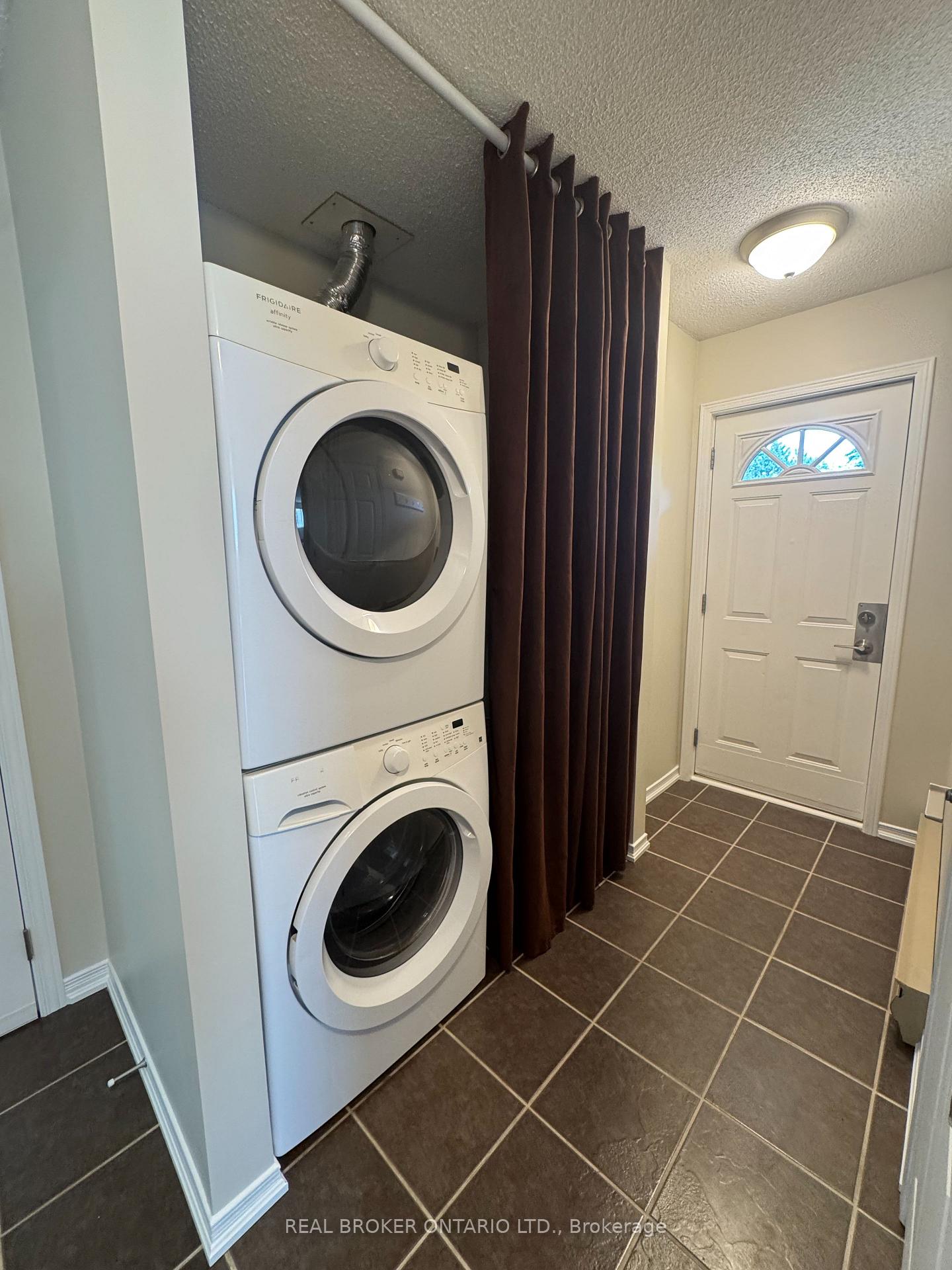 Photo 8 of Unit 5, 5 Sawmill Road, Barrie, Ardagh — HOMEH