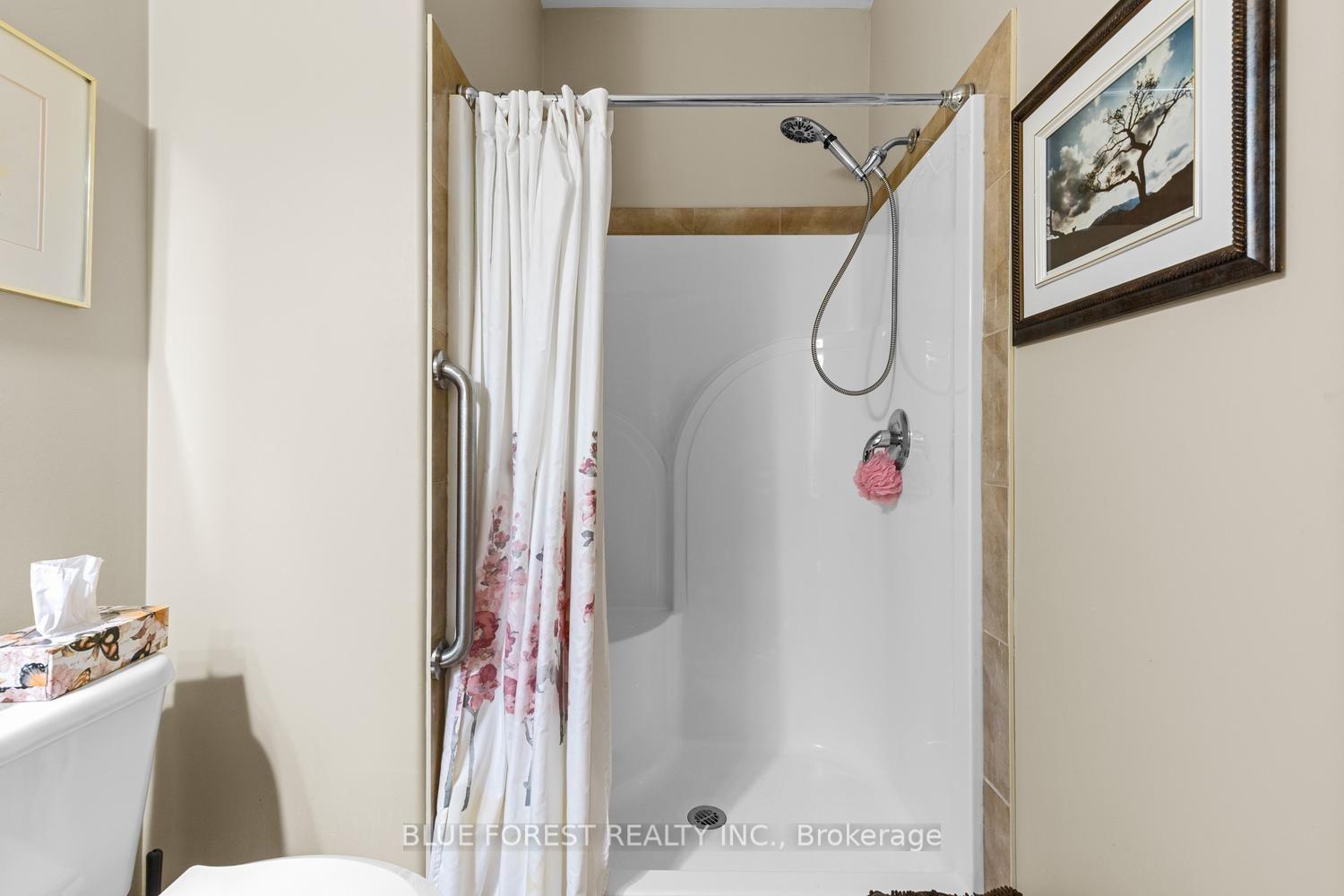 Photo 18 of Unit 3, 1 St. John's Drive, Middlesex Centre, Arva — HOMEH