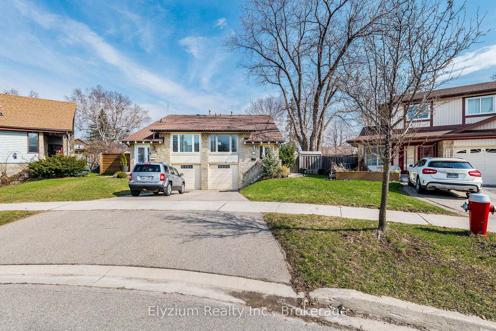 Photo 3 of 6953 Cherbourg Gardens, Mississauga, Meadowvale — HOMEH
