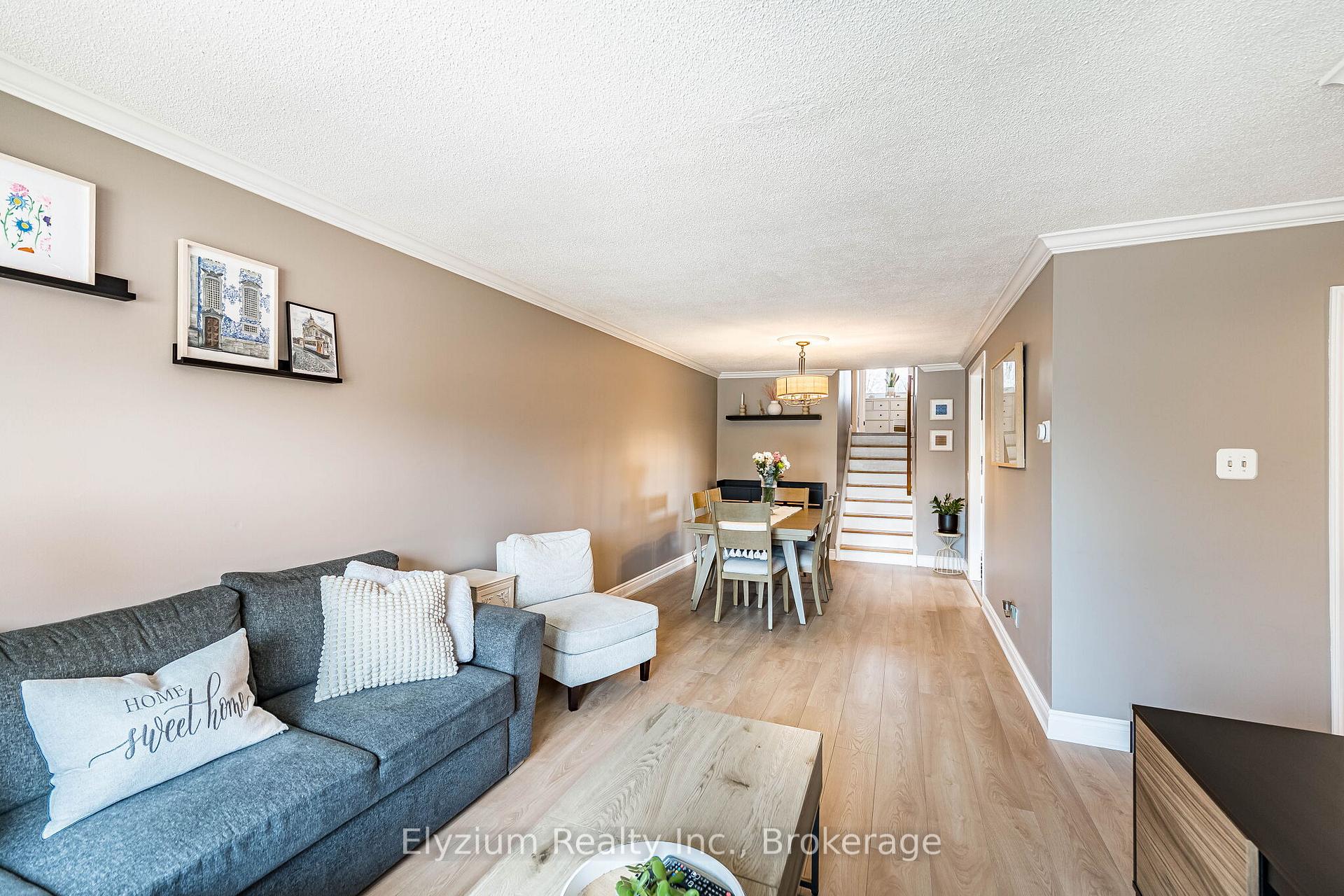 Photo 7 of 6953 Cherbourg Gardens, Mississauga, Meadowvale — HOMEH