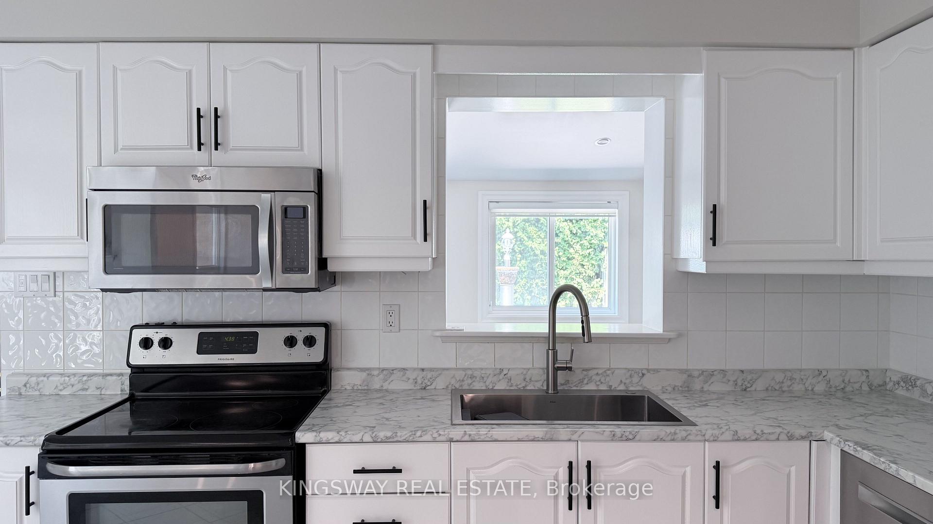 Photo 10 of 3123 Bartholomew Crescent, Mississauga, Meadowvale — HOMEH