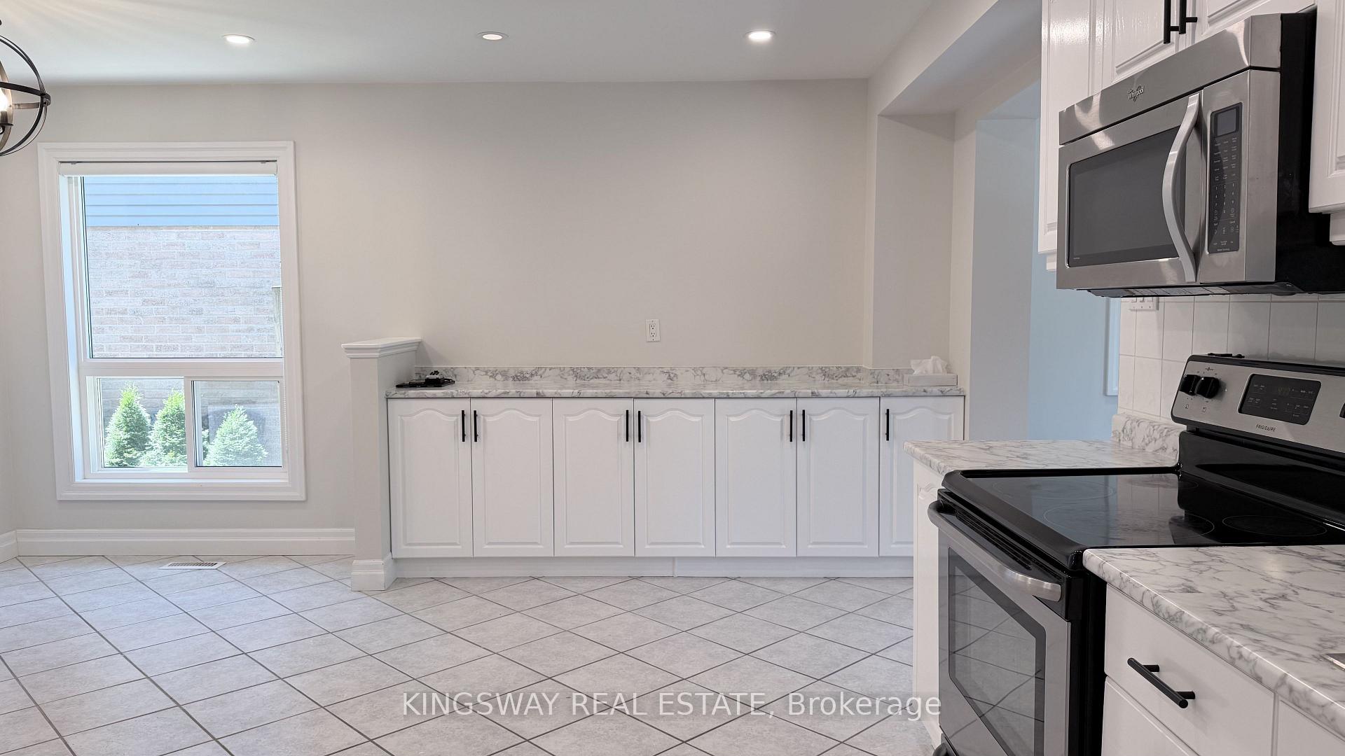 Photo 11 of 3123 Bartholomew Crescent, Mississauga, Meadowvale — HOMEH