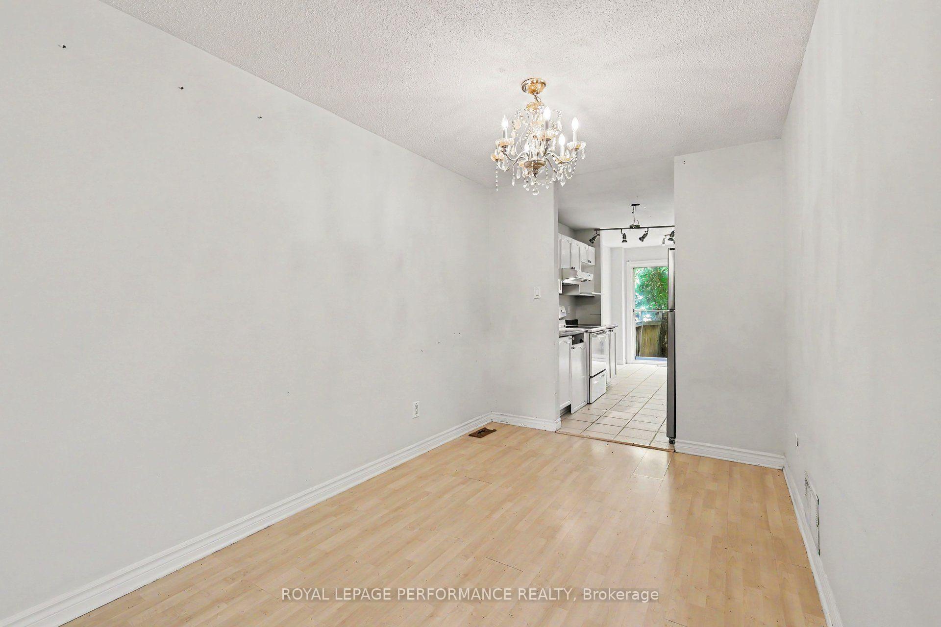 Photo 6 of 8 Southport Drive, Ottawa, Hunt Club Park/Greenboro — HOMEH