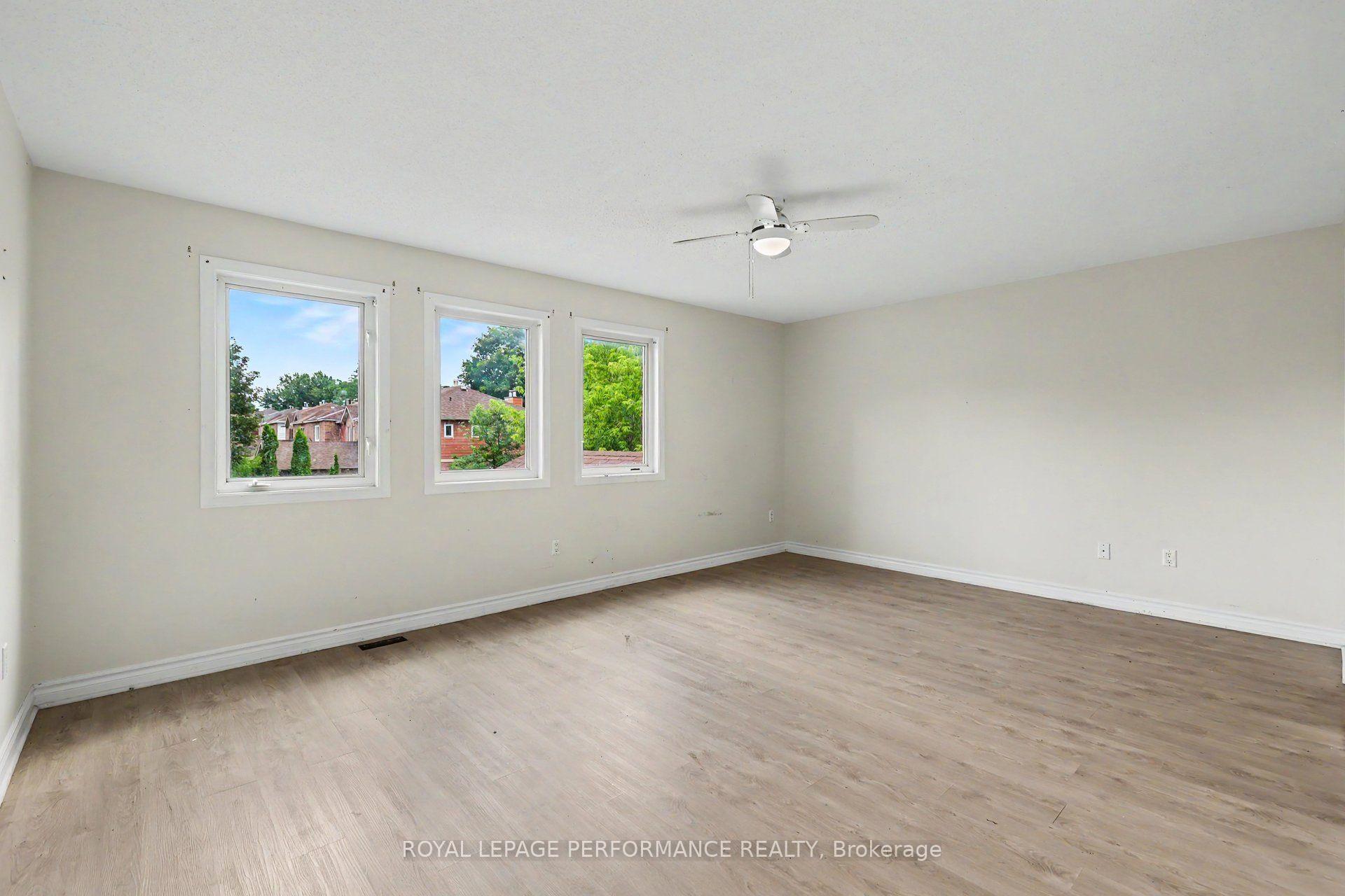 Photo 15 of 8 Southport Drive, Ottawa, Hunt Club Park/Greenboro — HOMEH