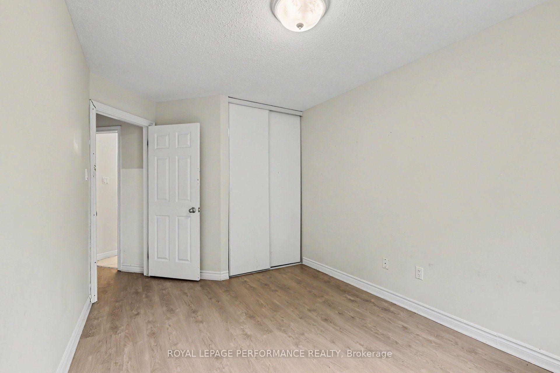 Photo 20 of 8 Southport Drive, Ottawa, Hunt Club Park/Greenboro — HOMEH
