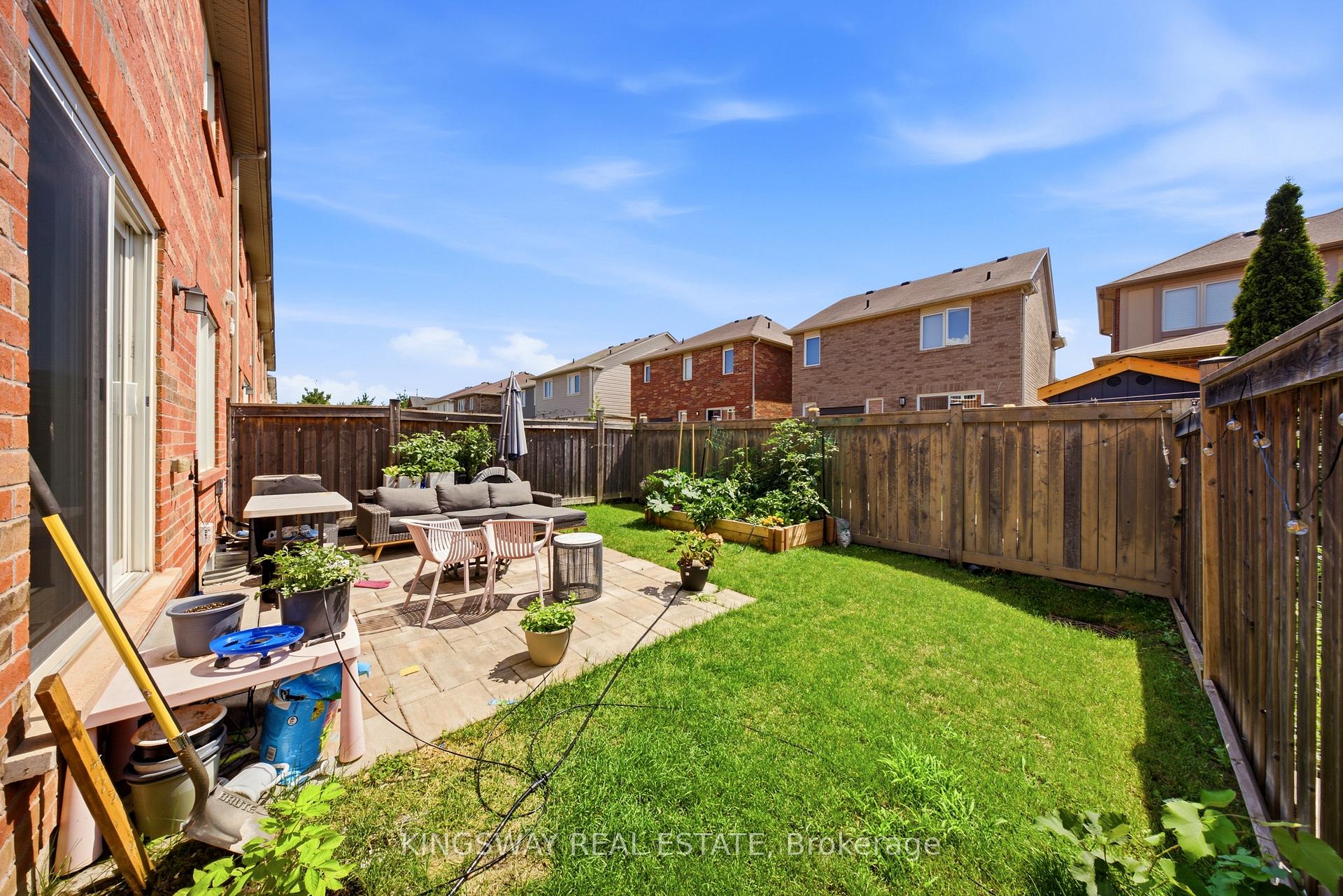Photo 24 of 1032 Diefenbaker Street, Milton, Willmott — HOMEH