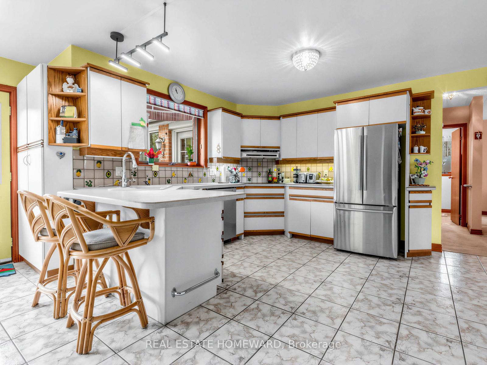 Photo 11 of 38 Centennial Road, Scarborough, Centennial Scarborough — HOMEH