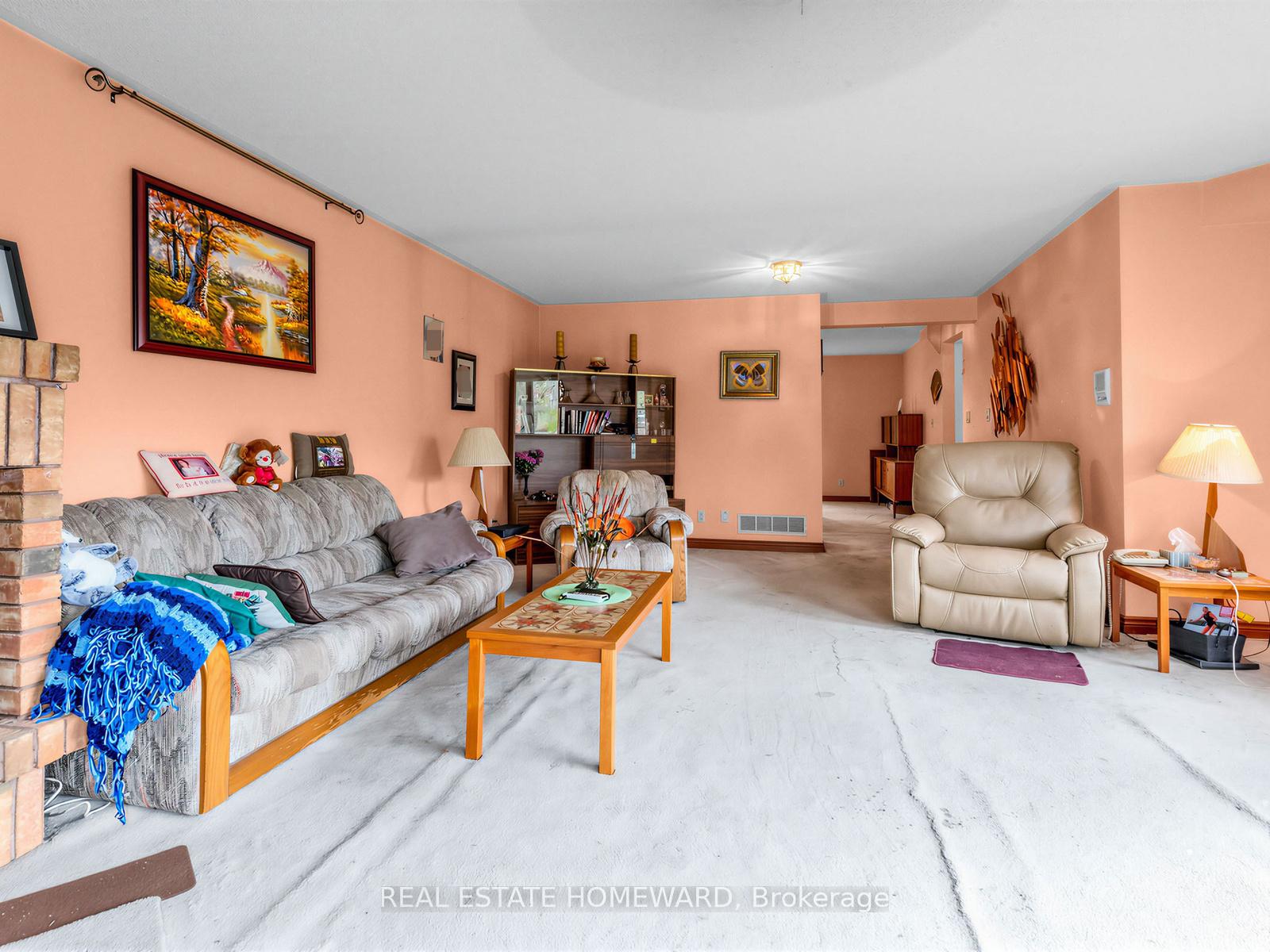 Photo 17 of 38 Centennial Road, Scarborough, Centennial Scarborough — HOMEH