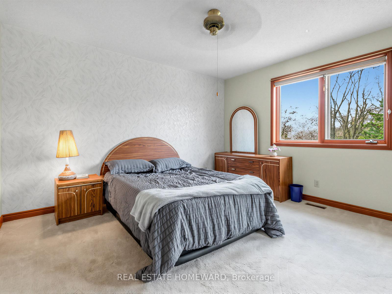 Photo 21 of 38 Centennial Road, Scarborough, Centennial Scarborough — HOMEH