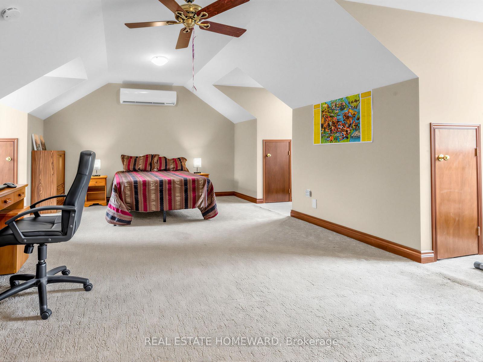 Photo 22 of 38 Centennial Road, Scarborough, Centennial Scarborough — HOMEH