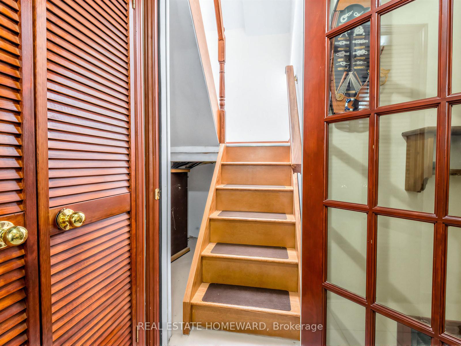 Photo 25 of 38 Centennial Road, Scarborough, Centennial Scarborough — HOMEH