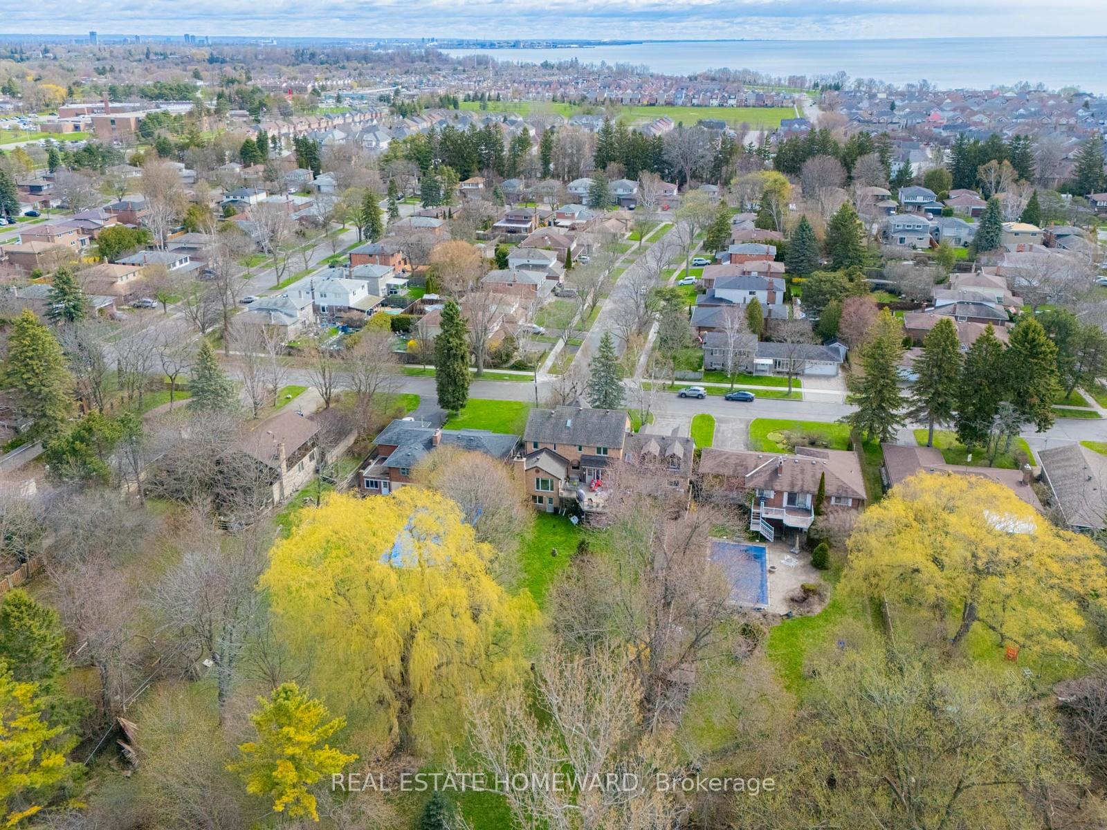Photo 37 of 38 Centennial Road, Scarborough, Centennial Scarborough — HOMEH