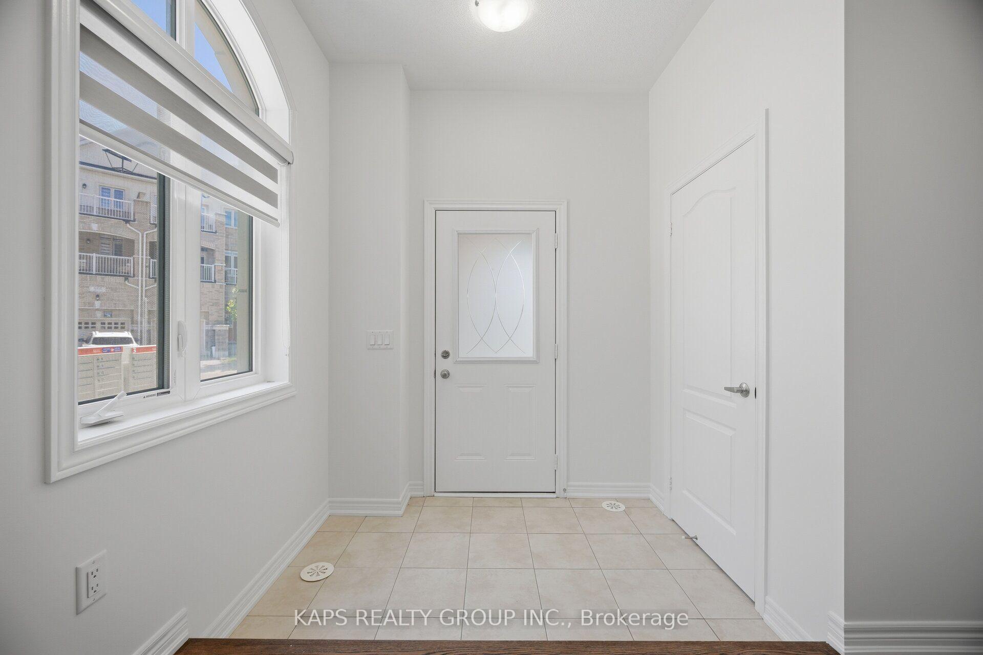 Photo 6 of 497 Manhattan Common, Oakville, Joshua Meadows — HOMEH