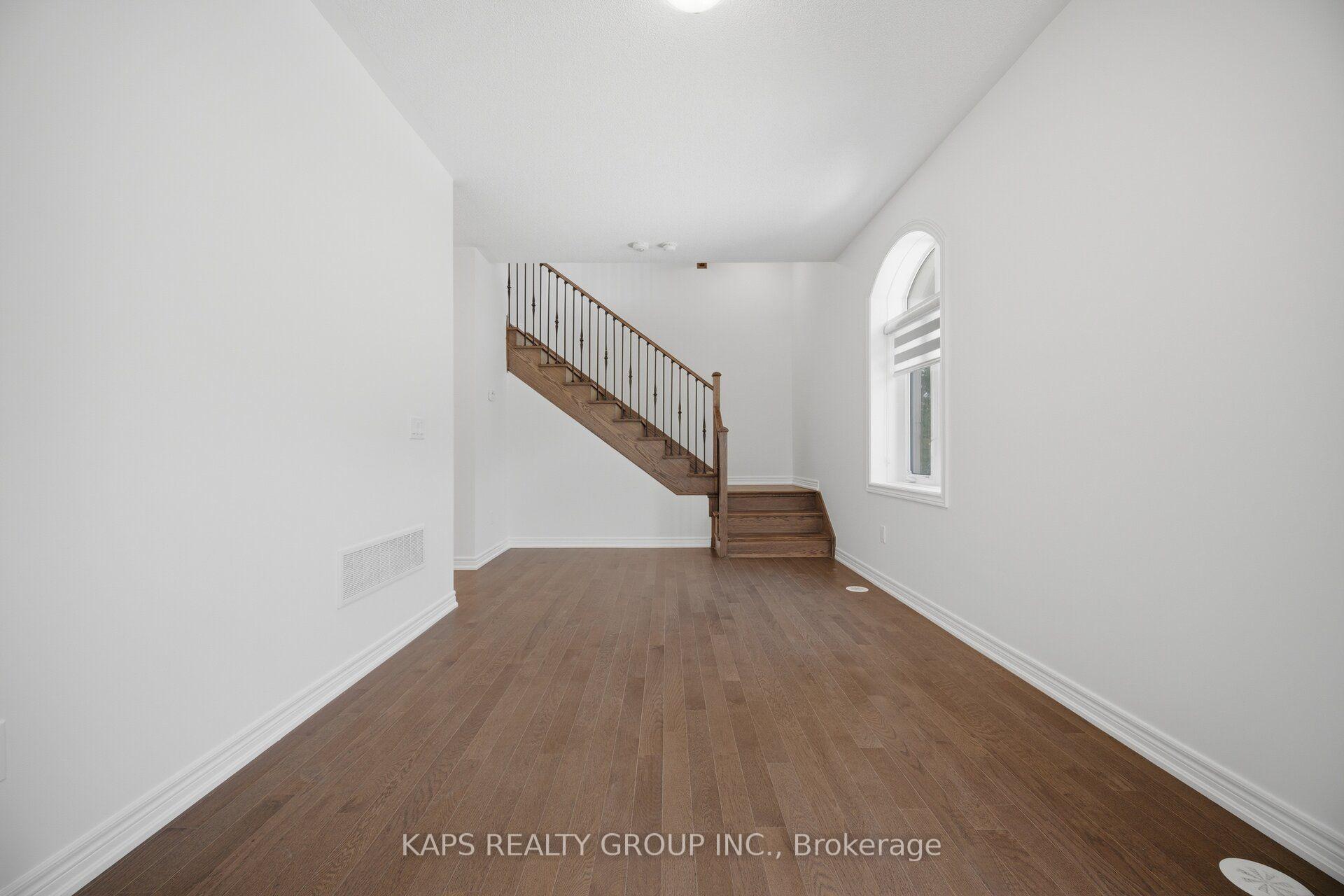 Photo 7 of 497 Manhattan Common, Oakville, Joshua Meadows — HOMEH