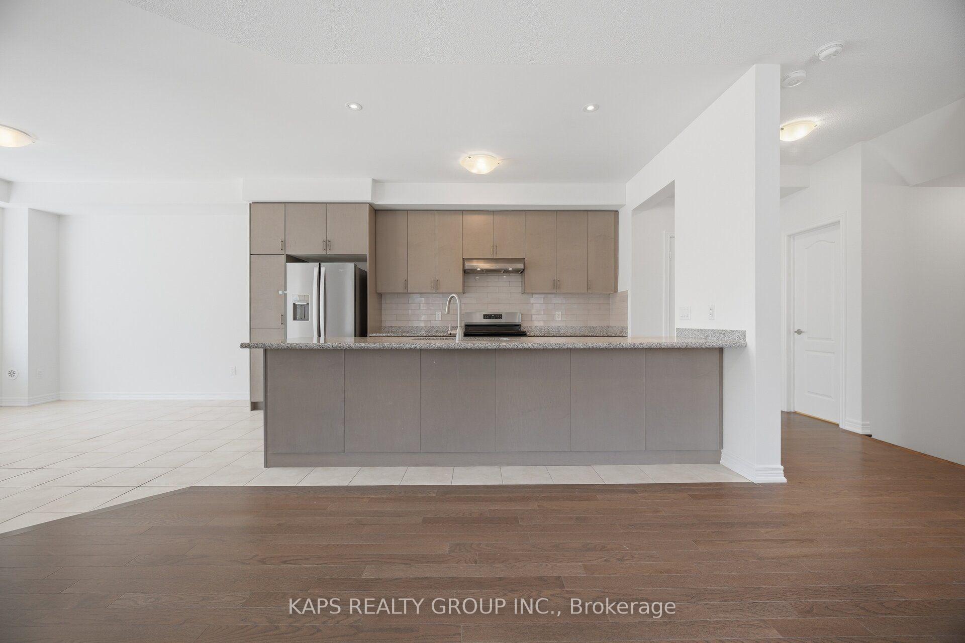 Photo 11 of 497 Manhattan Common, Oakville, Joshua Meadows — HOMEH