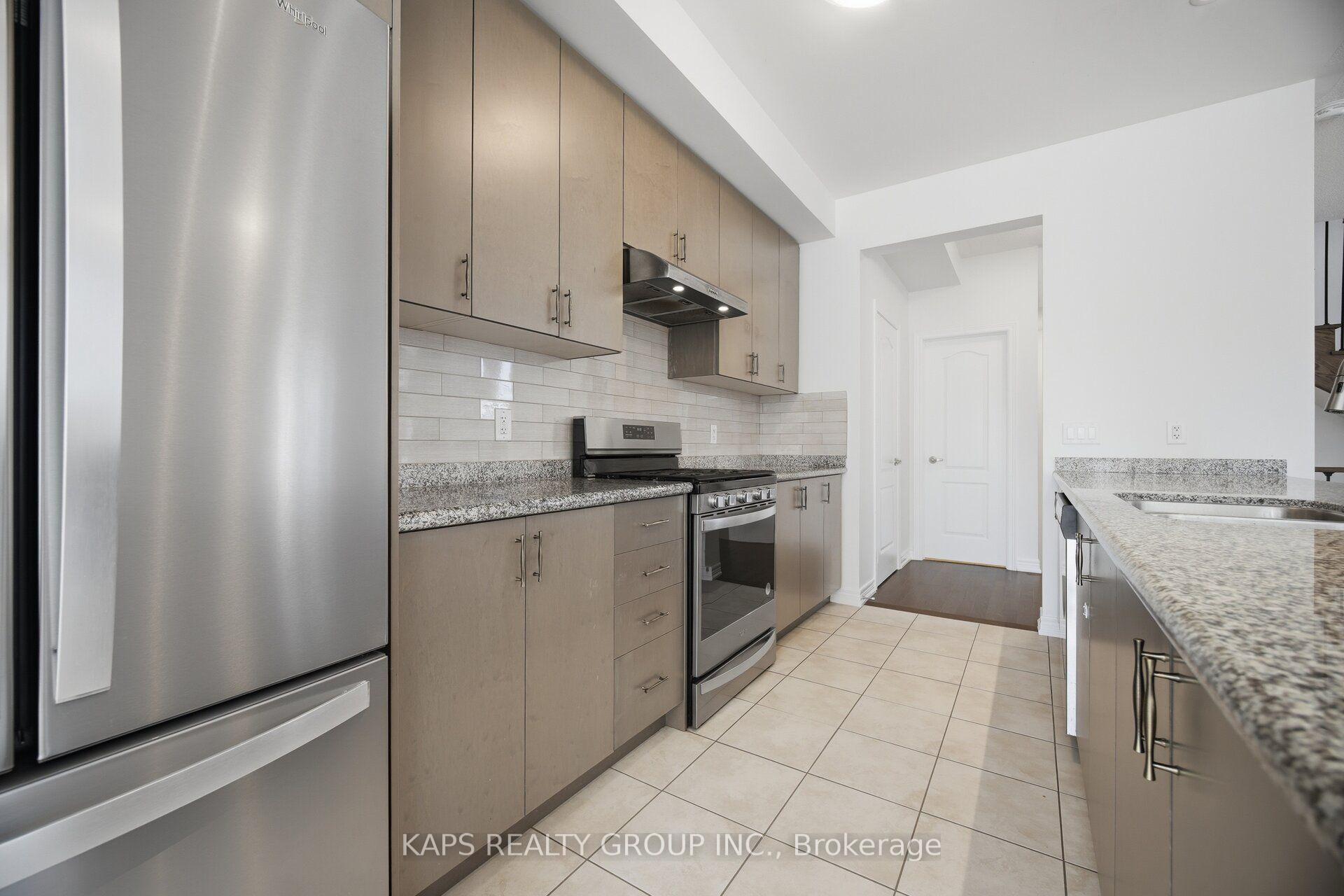 Photo 14 of 497 Manhattan Common, Oakville, Joshua Meadows — HOMEH