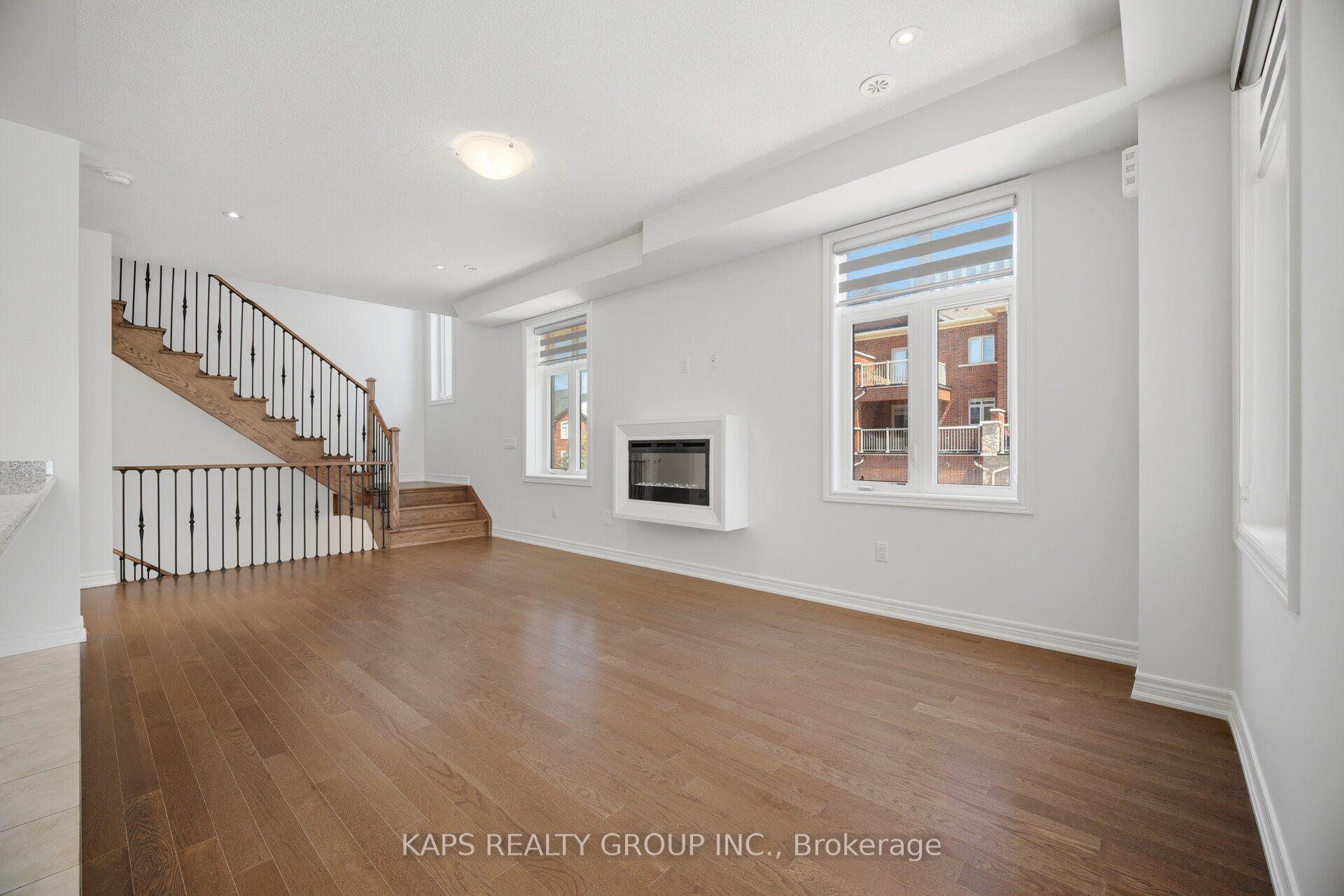 Photo 25 of 497 Manhattan Common, Oakville, Joshua Meadows — HOMEH