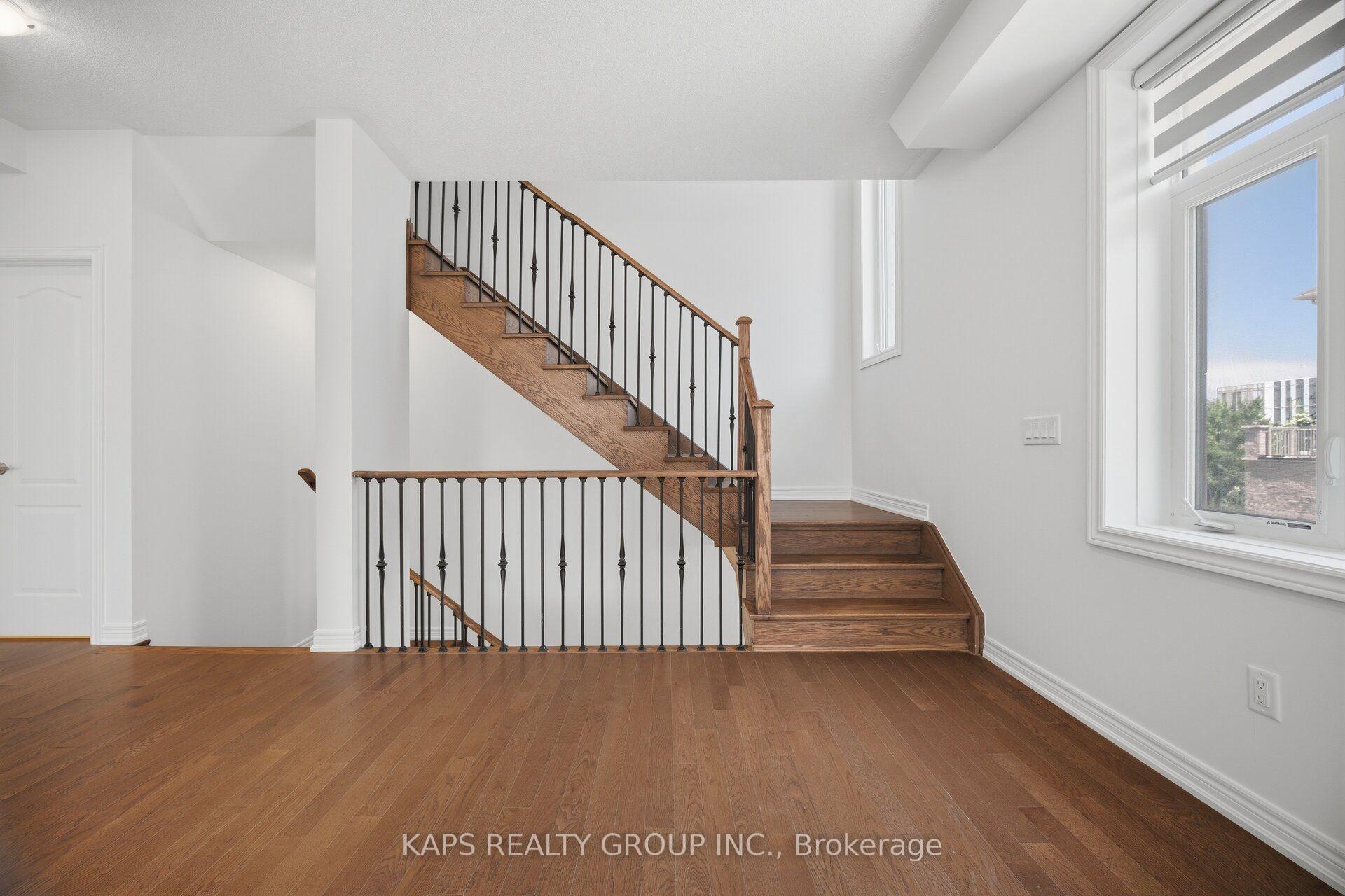 Photo 28 of 497 Manhattan Common, Oakville, Joshua Meadows — HOMEH