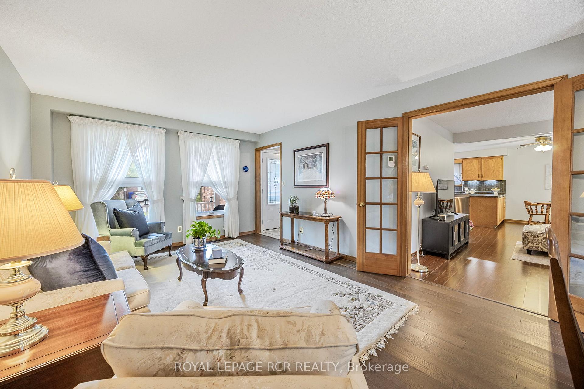 Photo 10 of 39 Passmore Avenue, Orangeville — HOMEH