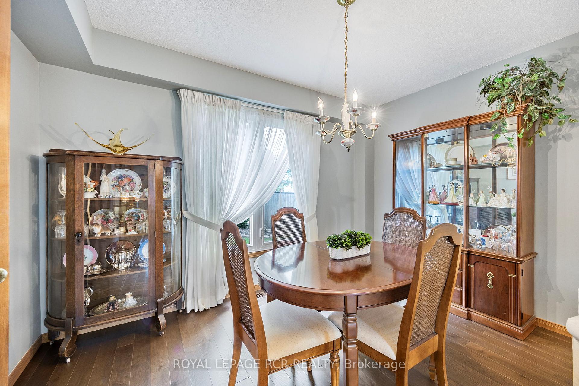 Photo 13 of 39 Passmore Avenue, Orangeville — HOMEH