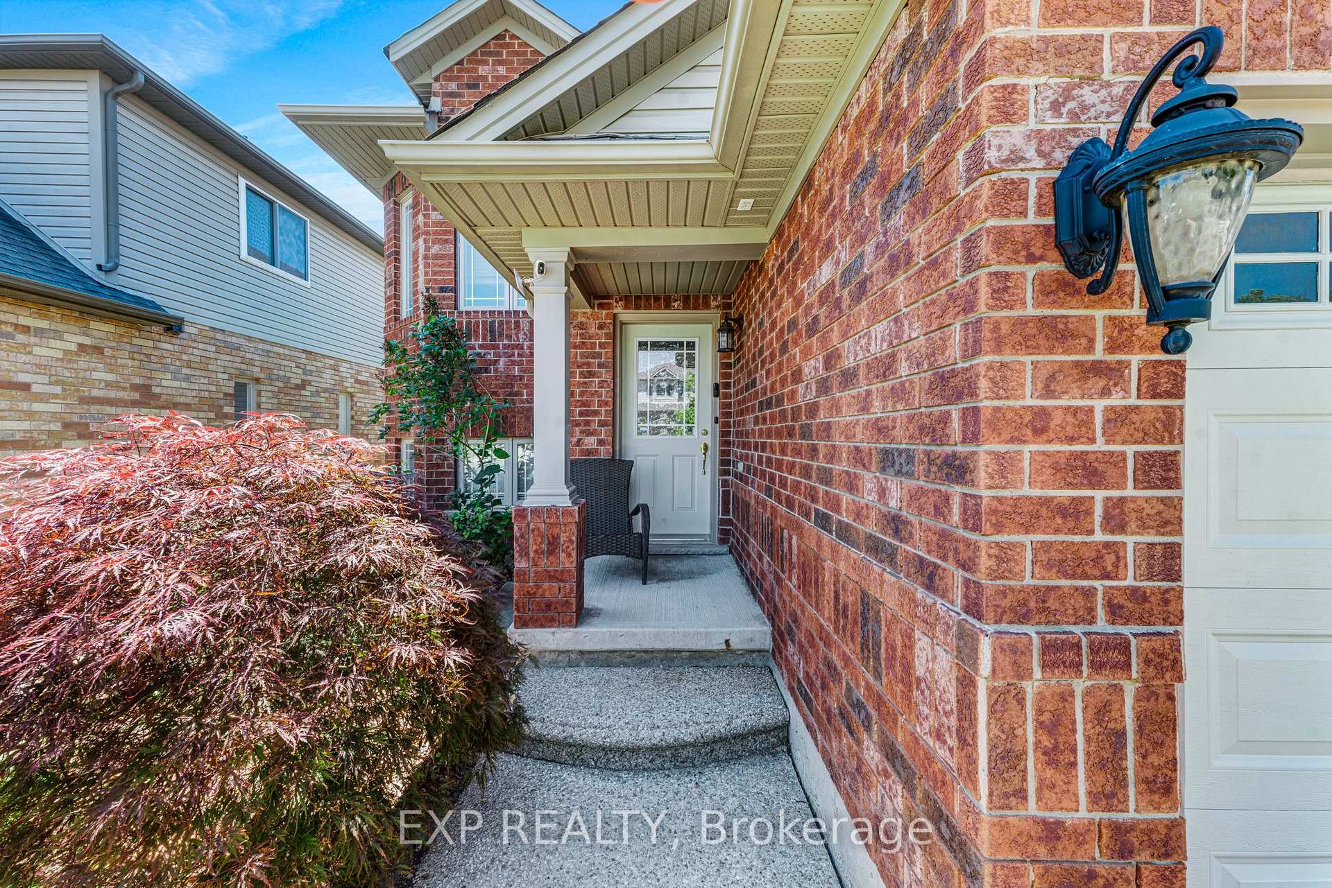 Photo 3 of 16 Downing Street, Hamilton, Binbrook — HOMEH