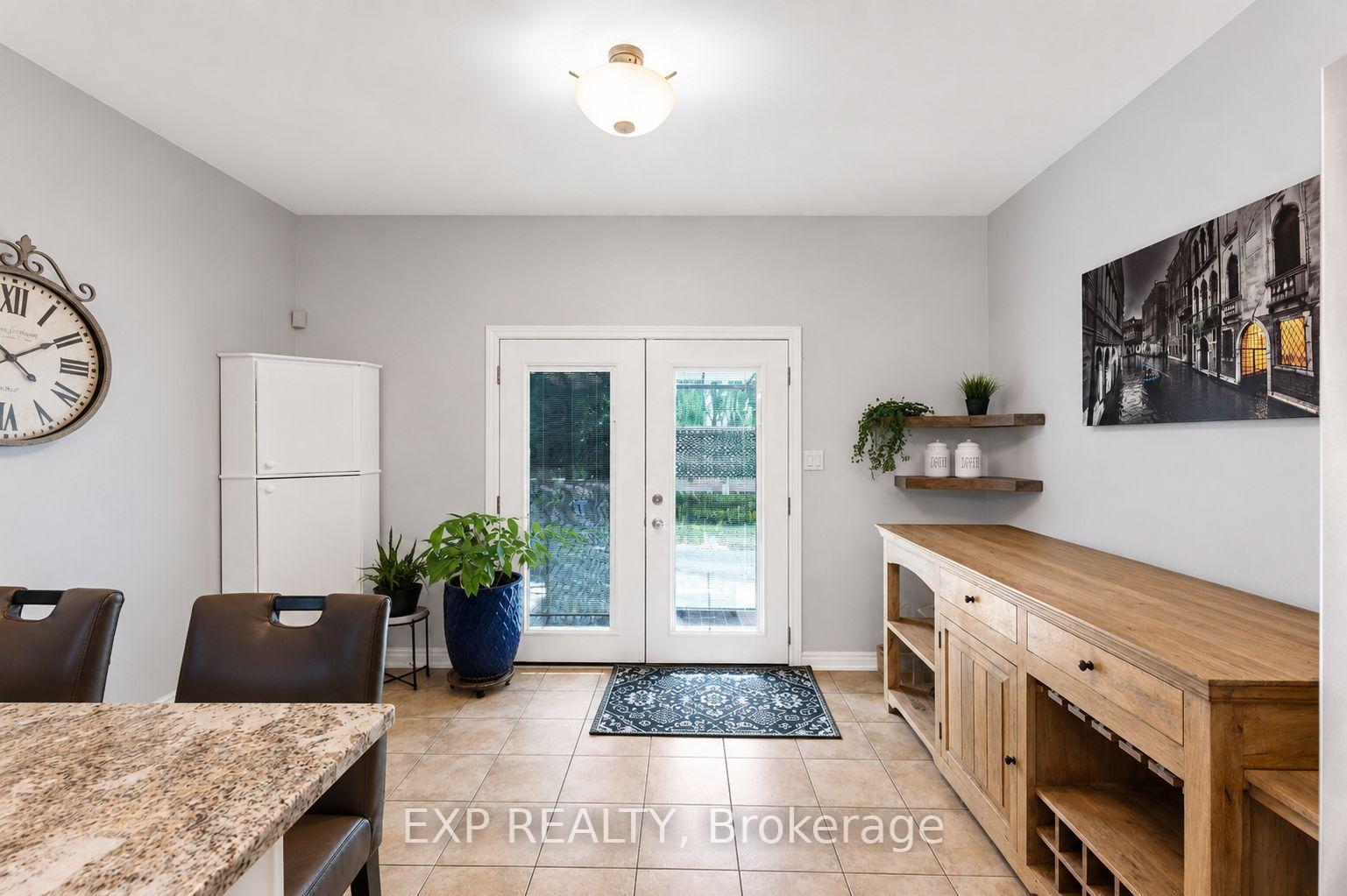 Photo 11 of 16 Downing Street, Hamilton, Binbrook — HOMEH