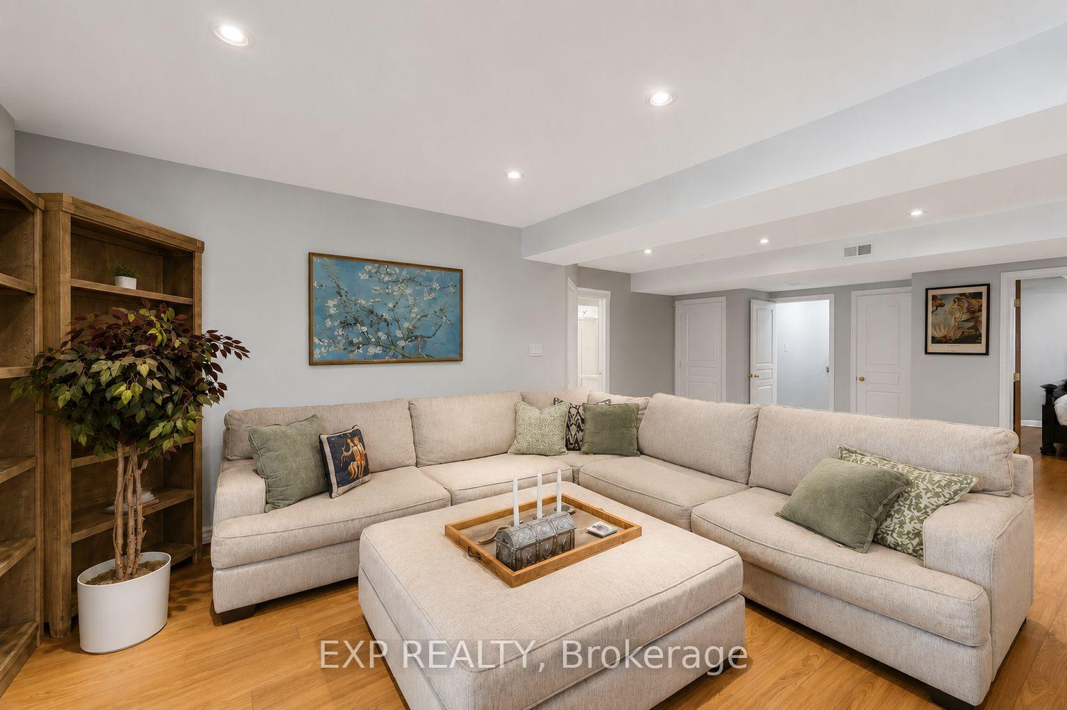 Photo 27 of 16 Downing Street, Hamilton, Binbrook — HOMEH