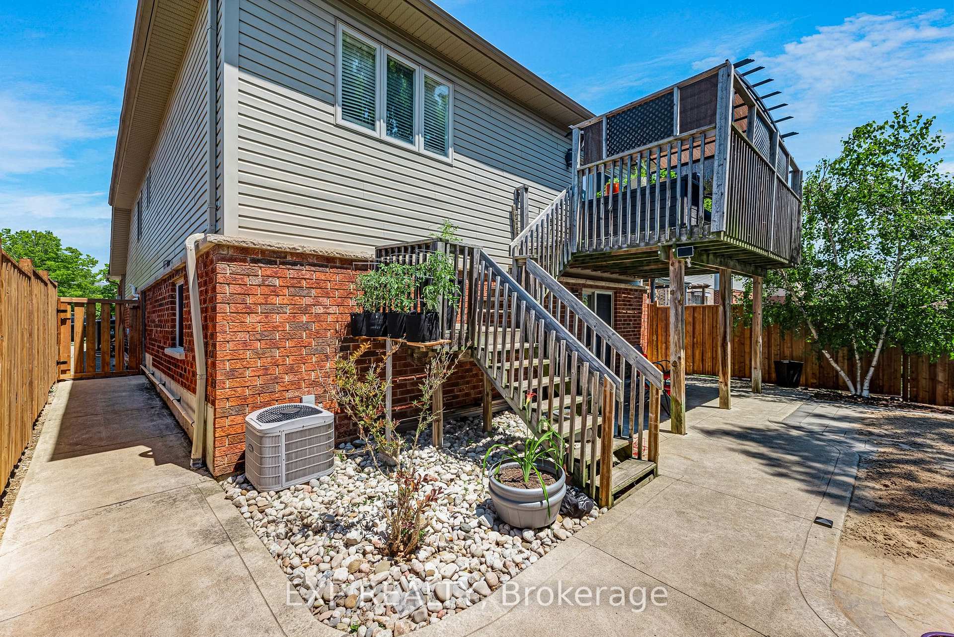 Photo 34 of 16 Downing Street, Hamilton, Binbrook — HOMEH