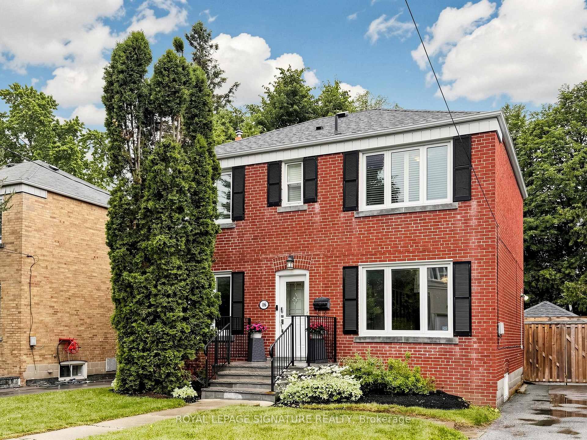 Photo 1 of 46 Brookview Drive, Toronto, Englemount-Lawrence — HOMEH