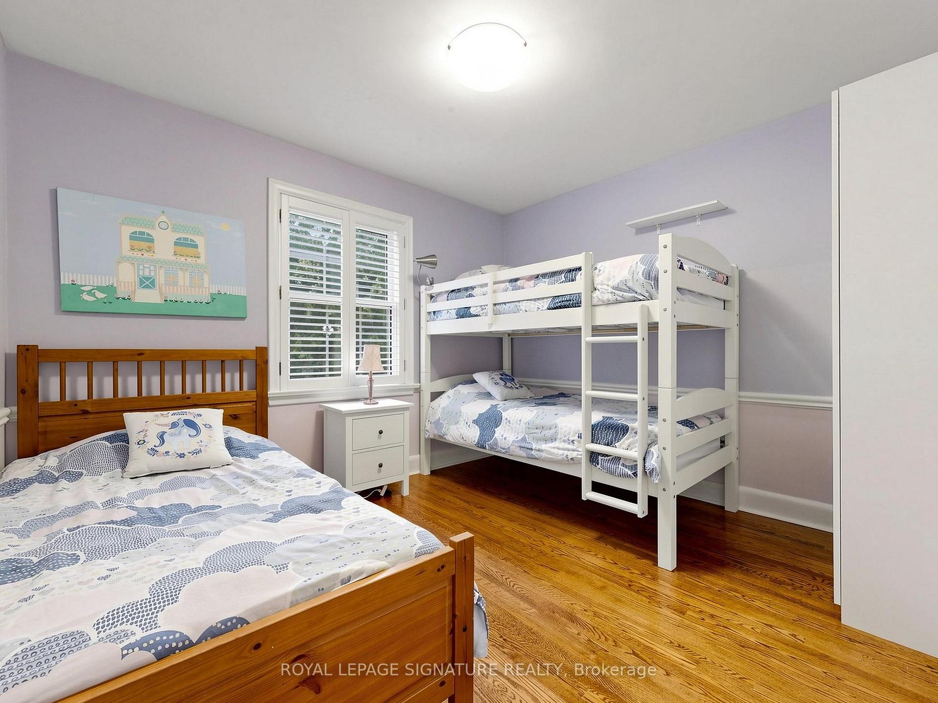 Photo 13 of 46 Brookview Drive, Toronto, Englemount-Lawrence — HOMEH