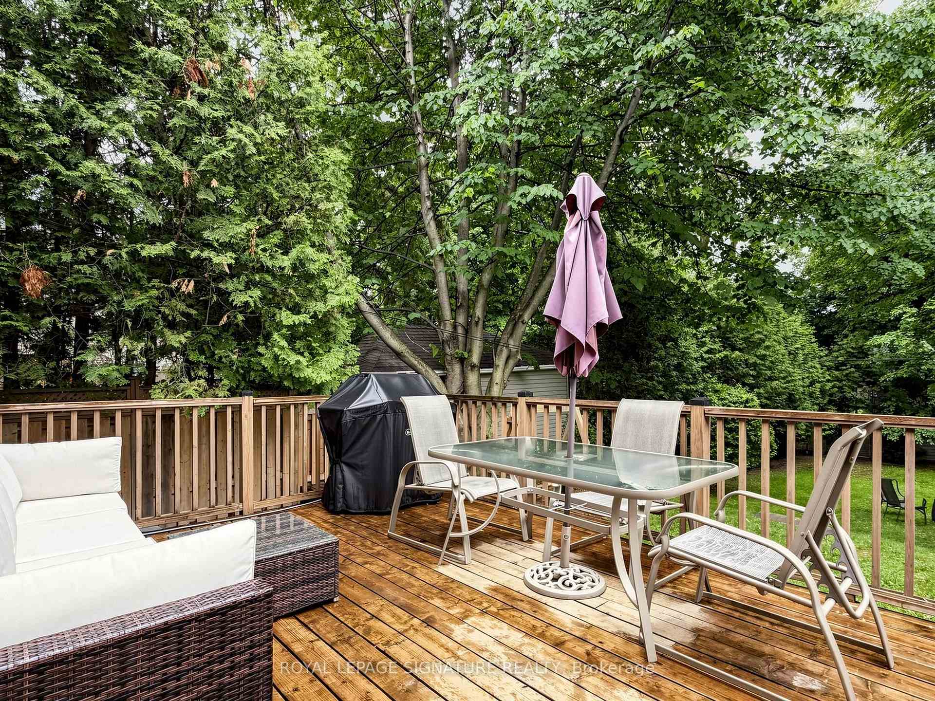 Photo 24 of 46 Brookview Drive, Toronto, Englemount-Lawrence — HOMEH