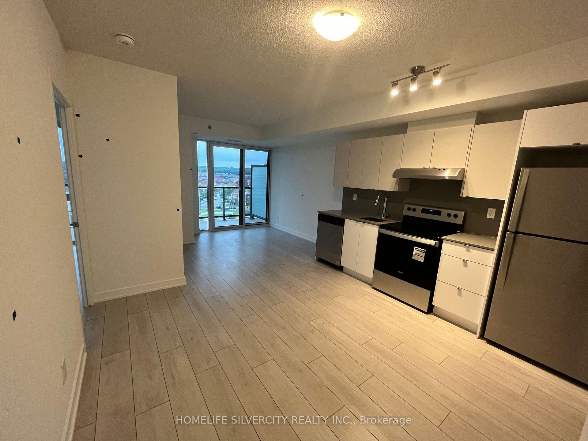 Photo 15 of Unit B617, 3200 Dakota Common, Burlington, Alton — HOMEH