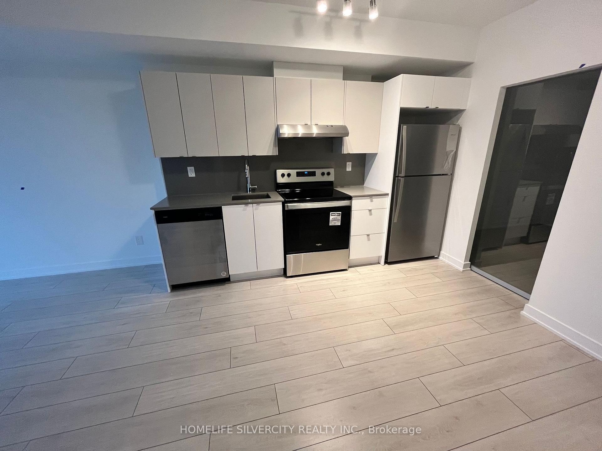 Photo 17 of Unit B617, 3200 Dakota Common, Burlington, Alton — HOMEH