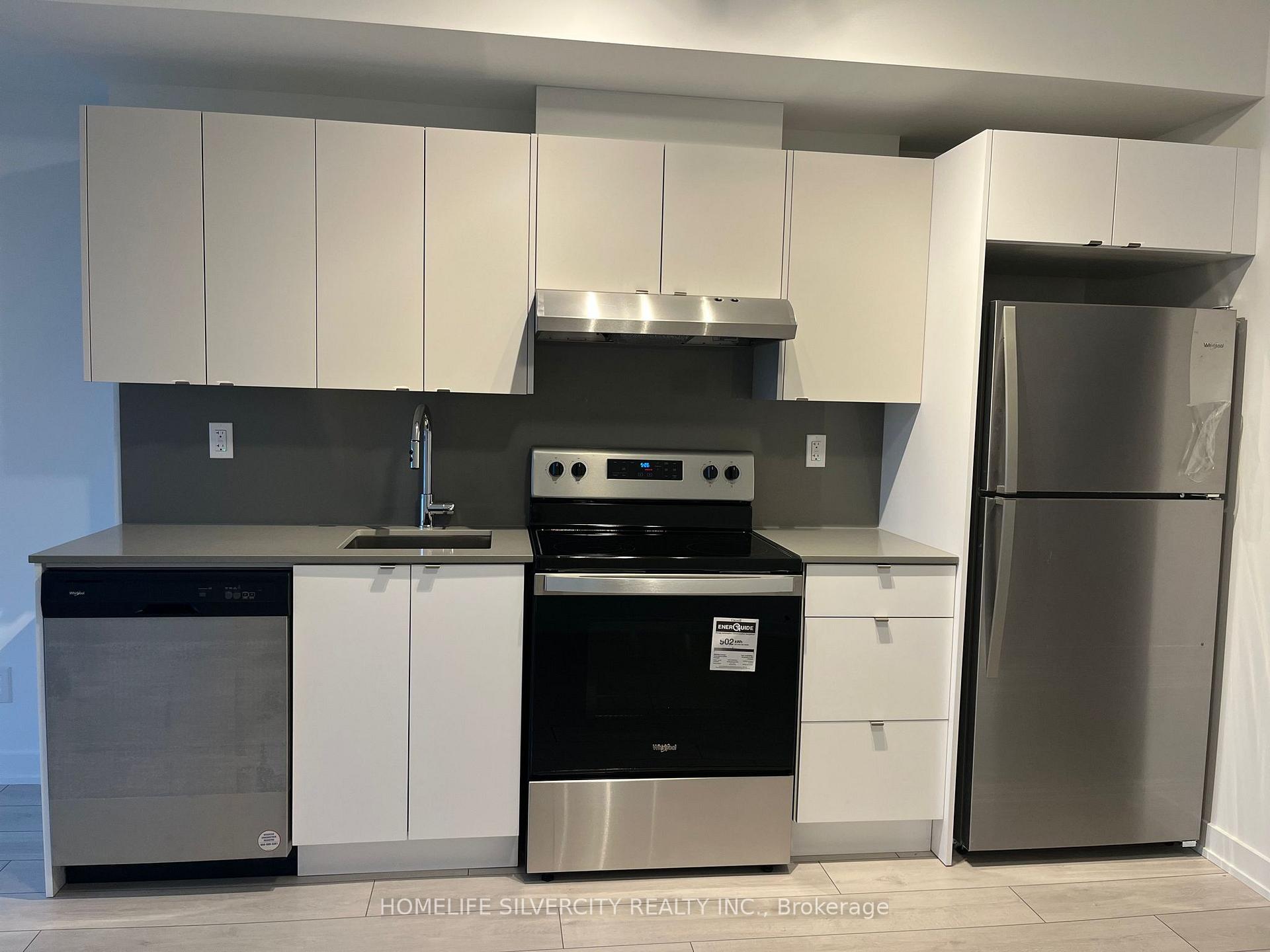 Photo 18 of Unit B617, 3200 Dakota Common, Burlington, Alton — HOMEH