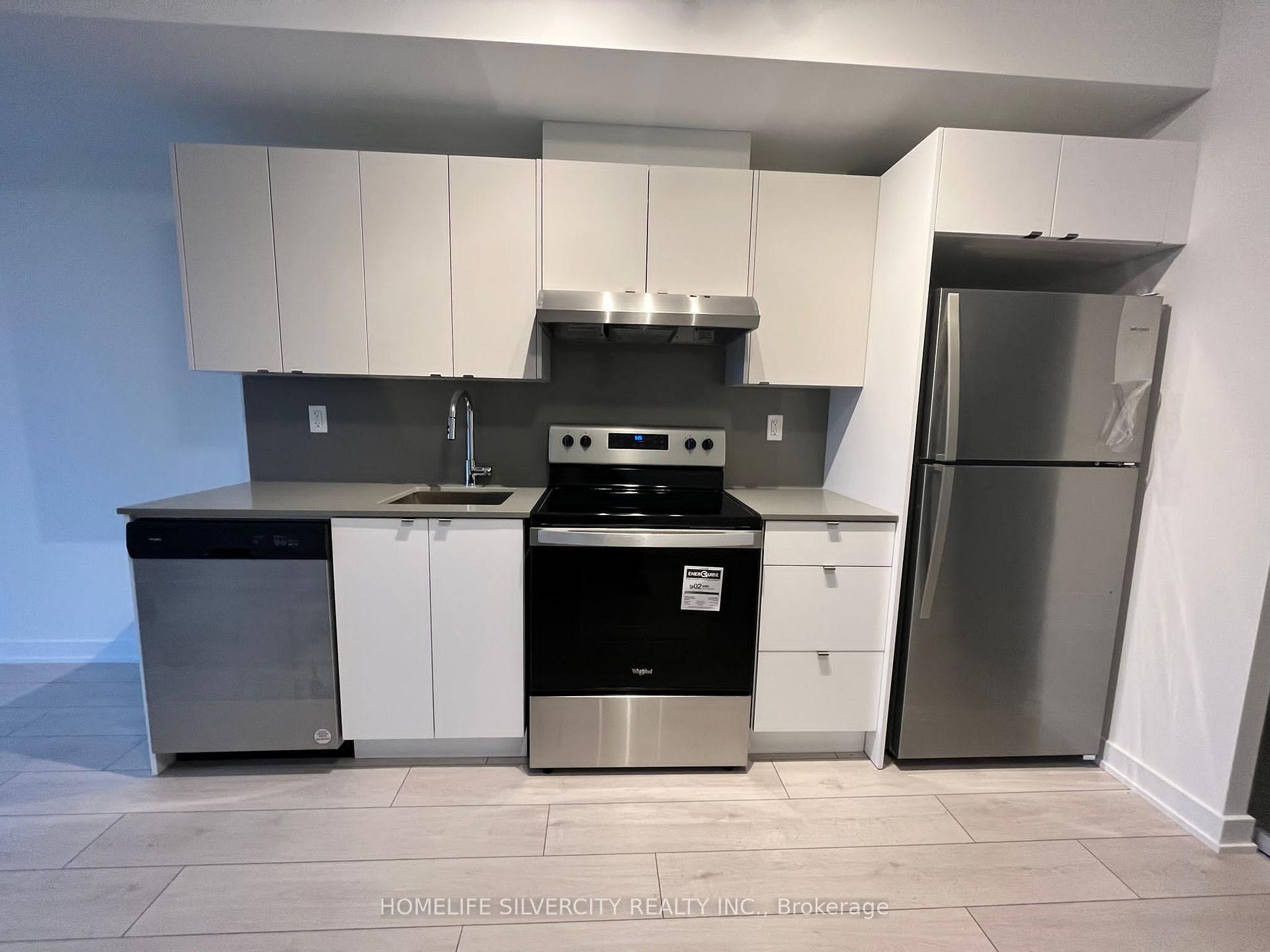 Photo 19 of Unit B617, 3200 Dakota Common, Burlington, Alton — HOMEH