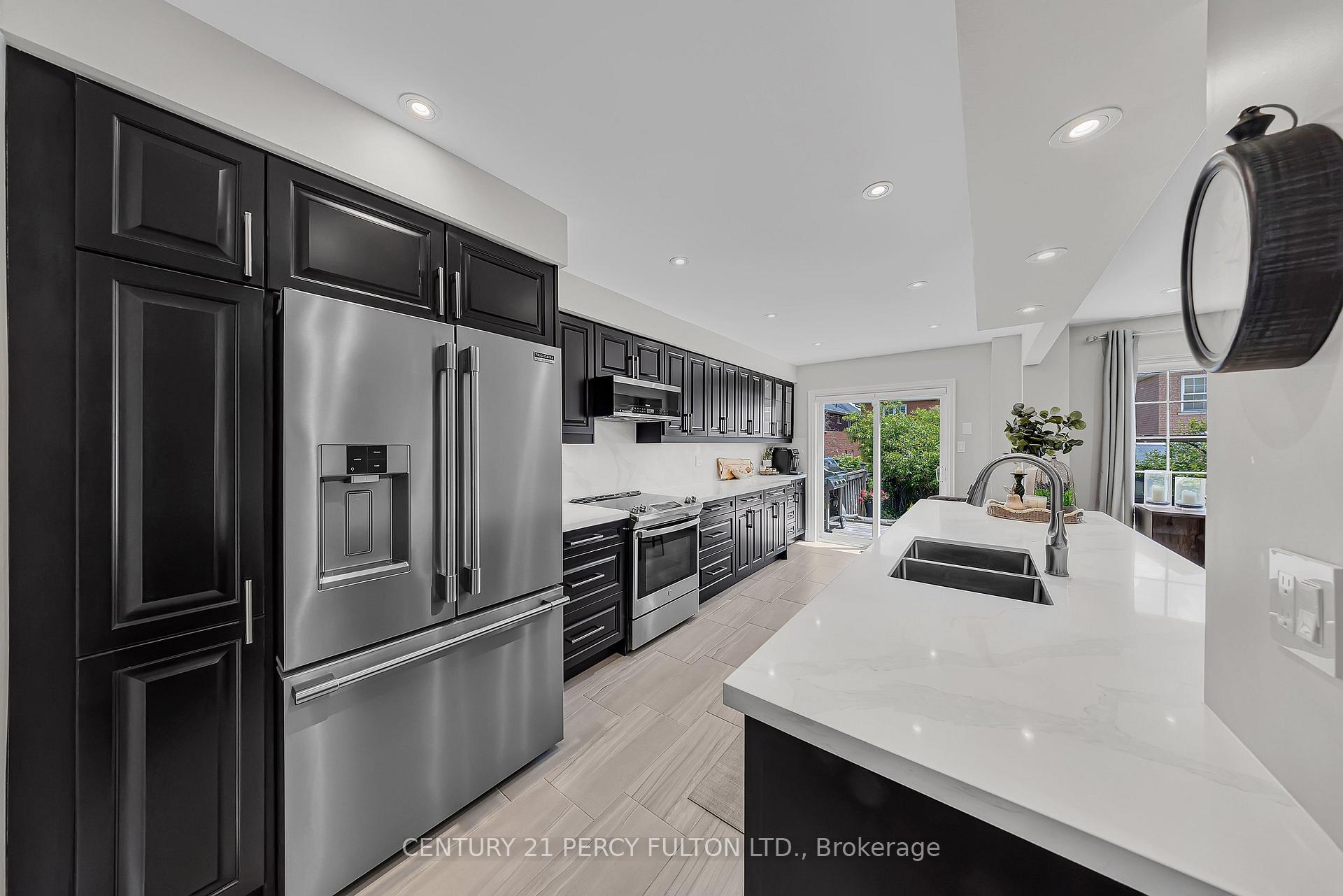 Photo 9 of 25 Jonesridge Drive, Ajax, Northwest Ajax — HOMEH