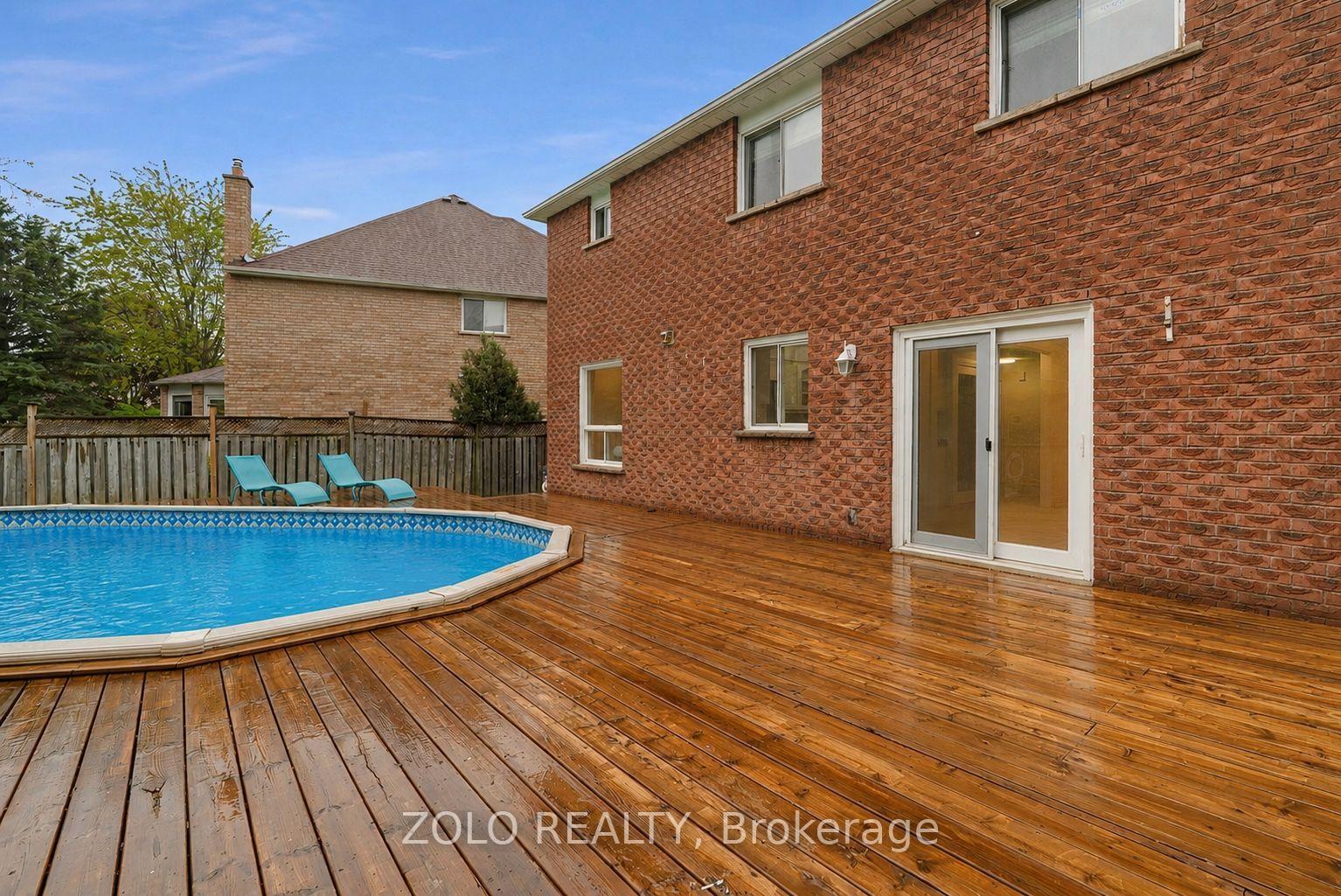 Photo 2 of 272 Elman Crescent, Newmarket, Bristol-London — HOMEH