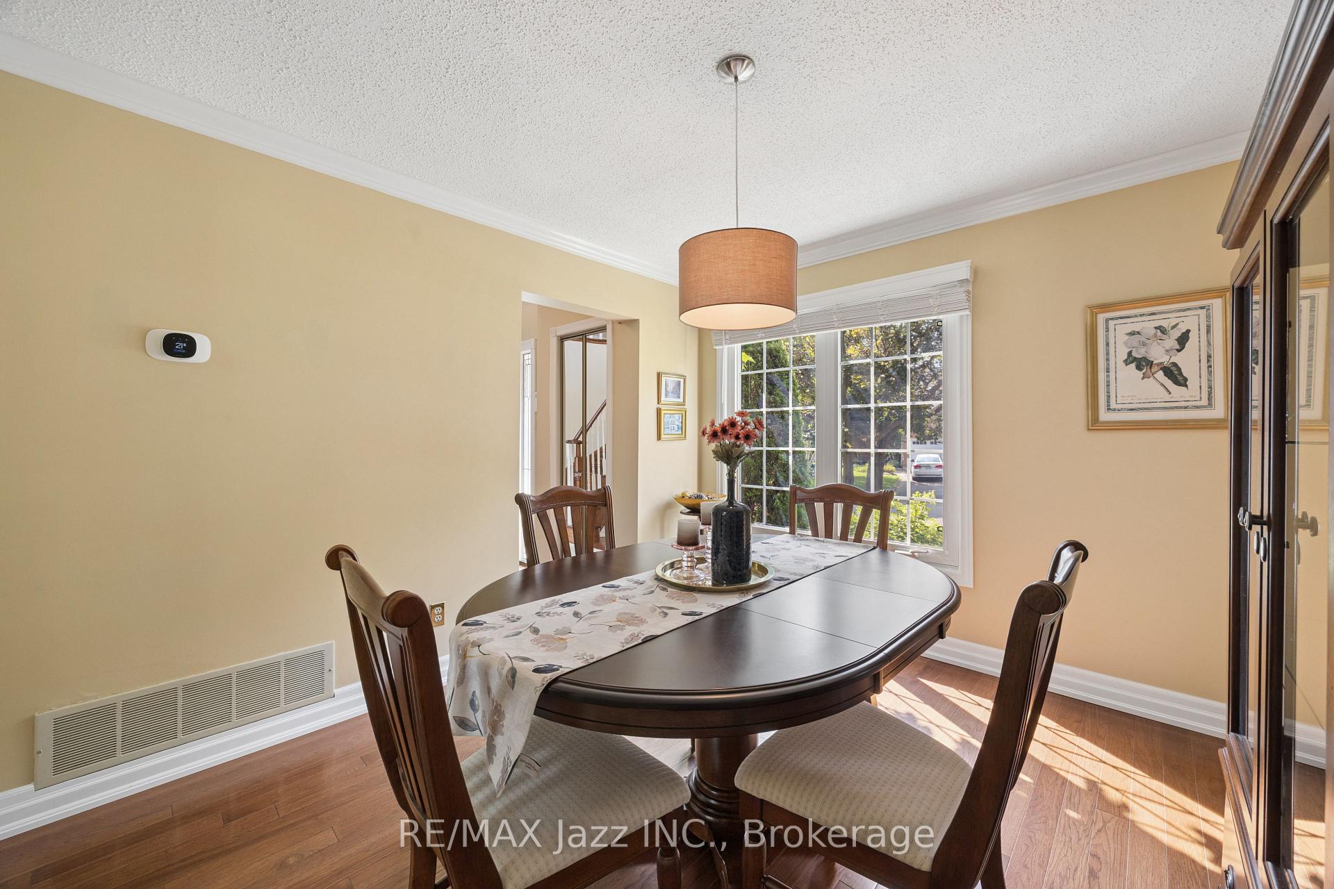 Photo 10 of 48 Butterfield Crescent, Whitby, Rolling Acres — HOMEH