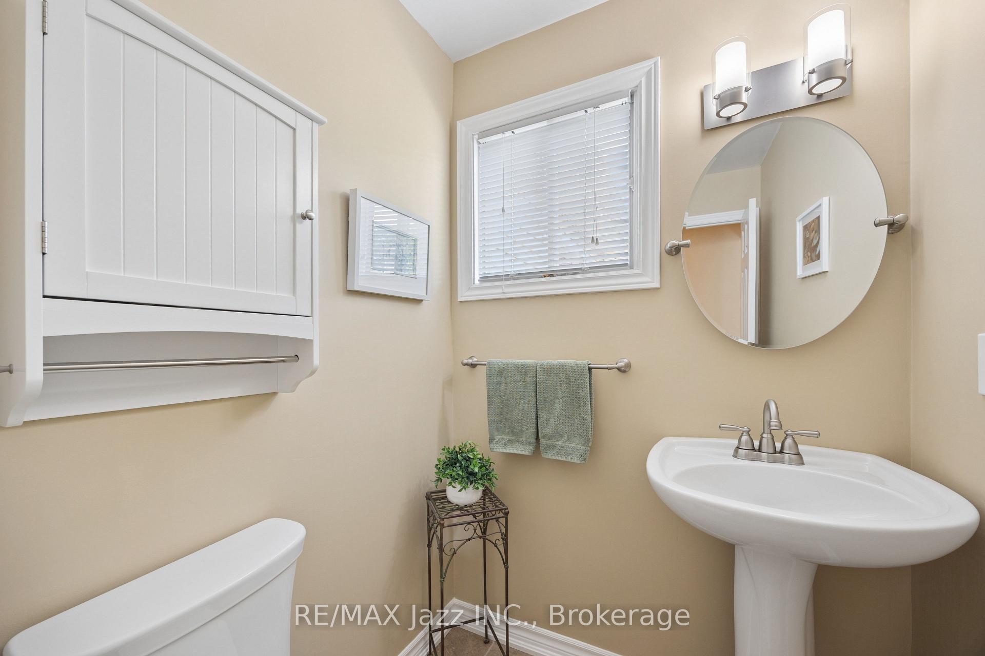 Photo 16 of 48 Butterfield Crescent, Whitby, Rolling Acres — HOMEH