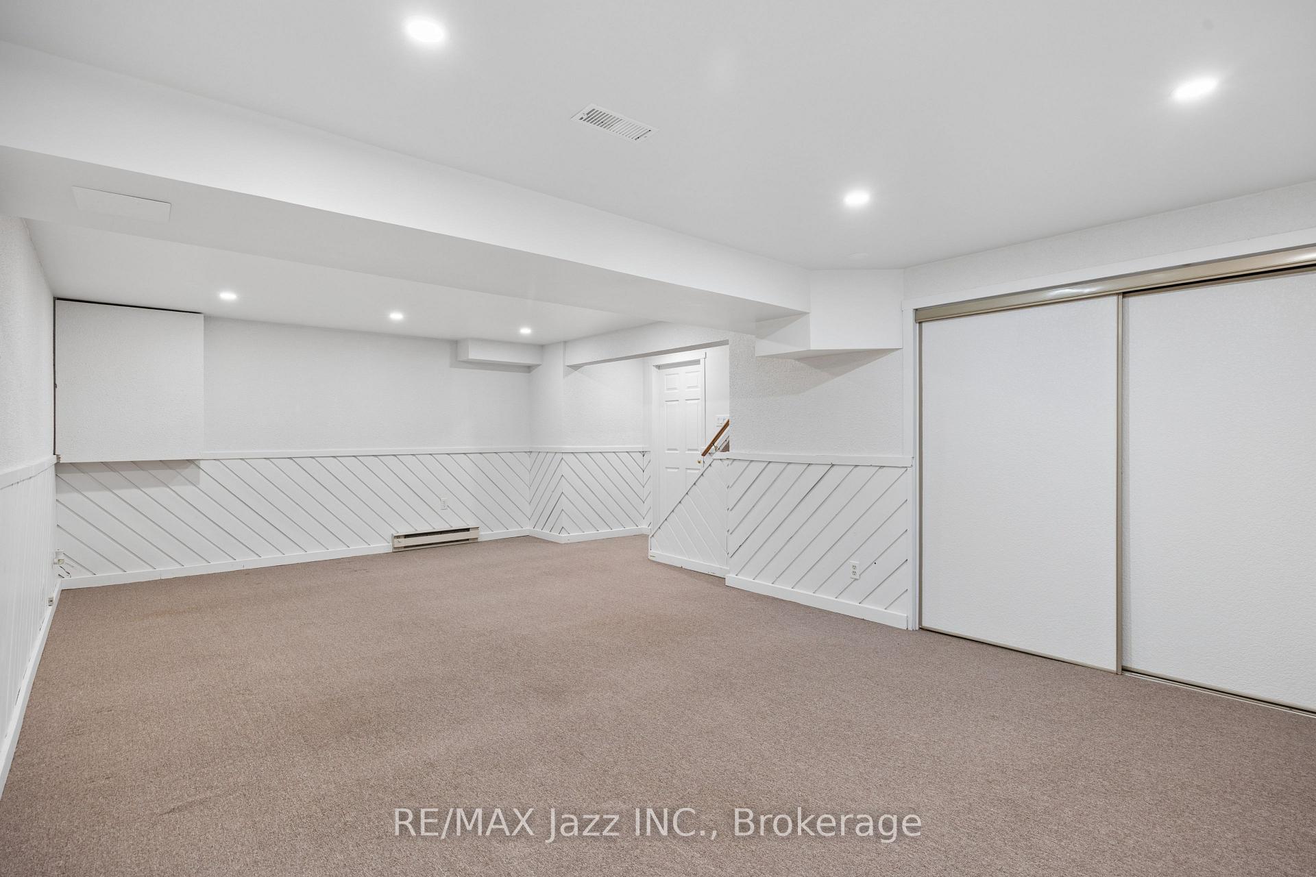 Photo 27 of 48 Butterfield Crescent, Whitby, Rolling Acres — HOMEH
