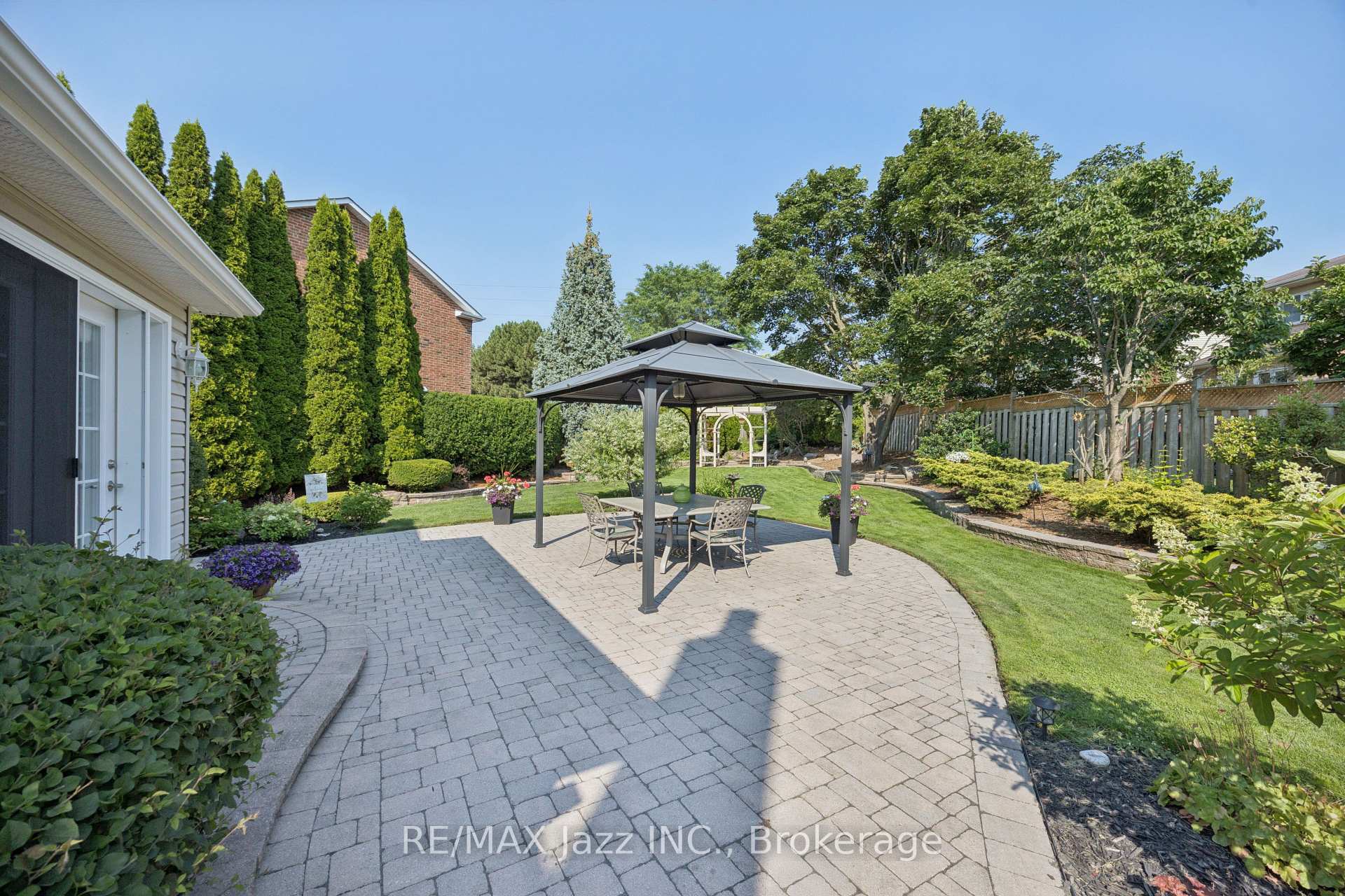 Photo 29 of 48 Butterfield Crescent, Whitby, Rolling Acres — HOMEH