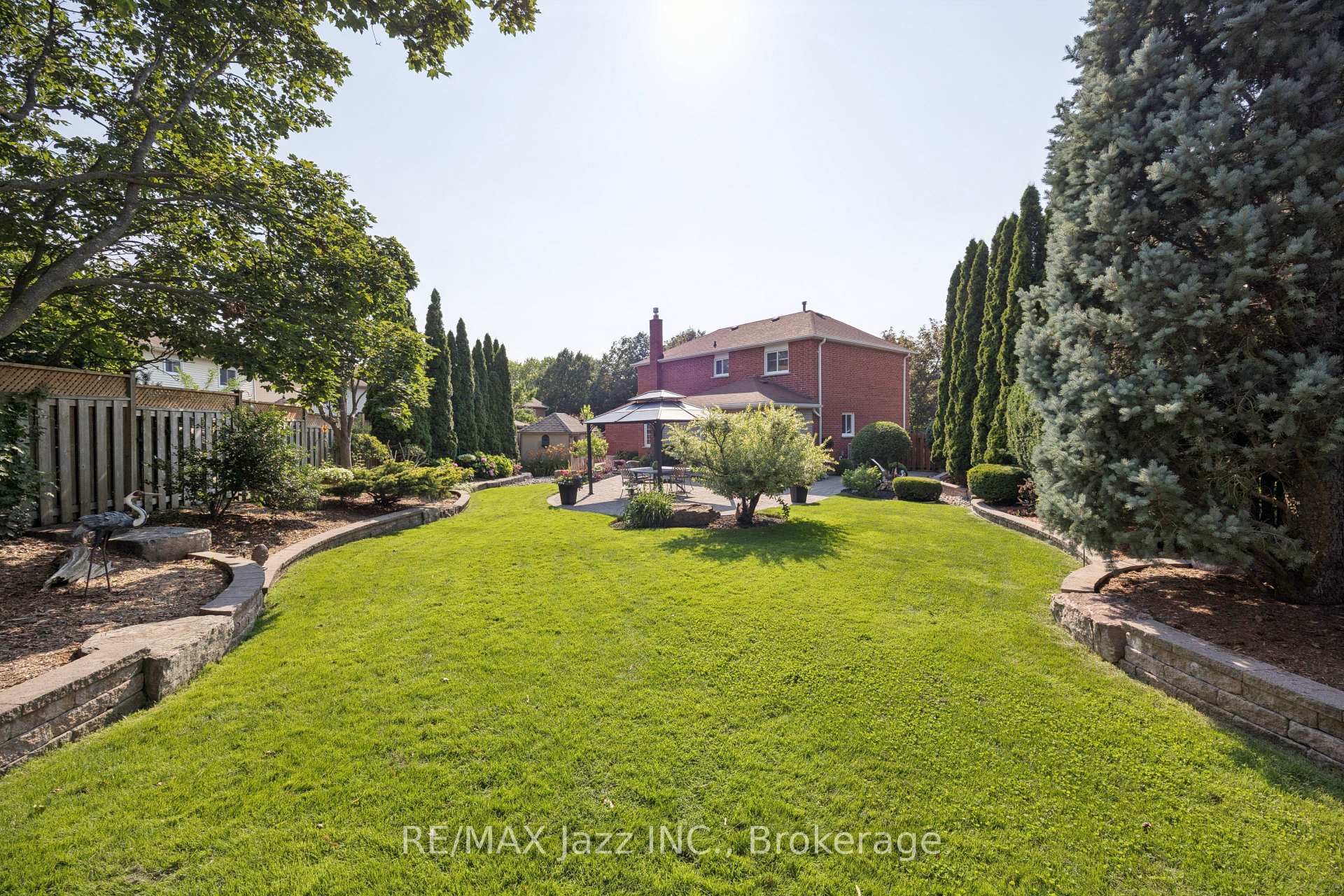 Photo 32 of 48 Butterfield Crescent, Whitby, Rolling Acres — HOMEH