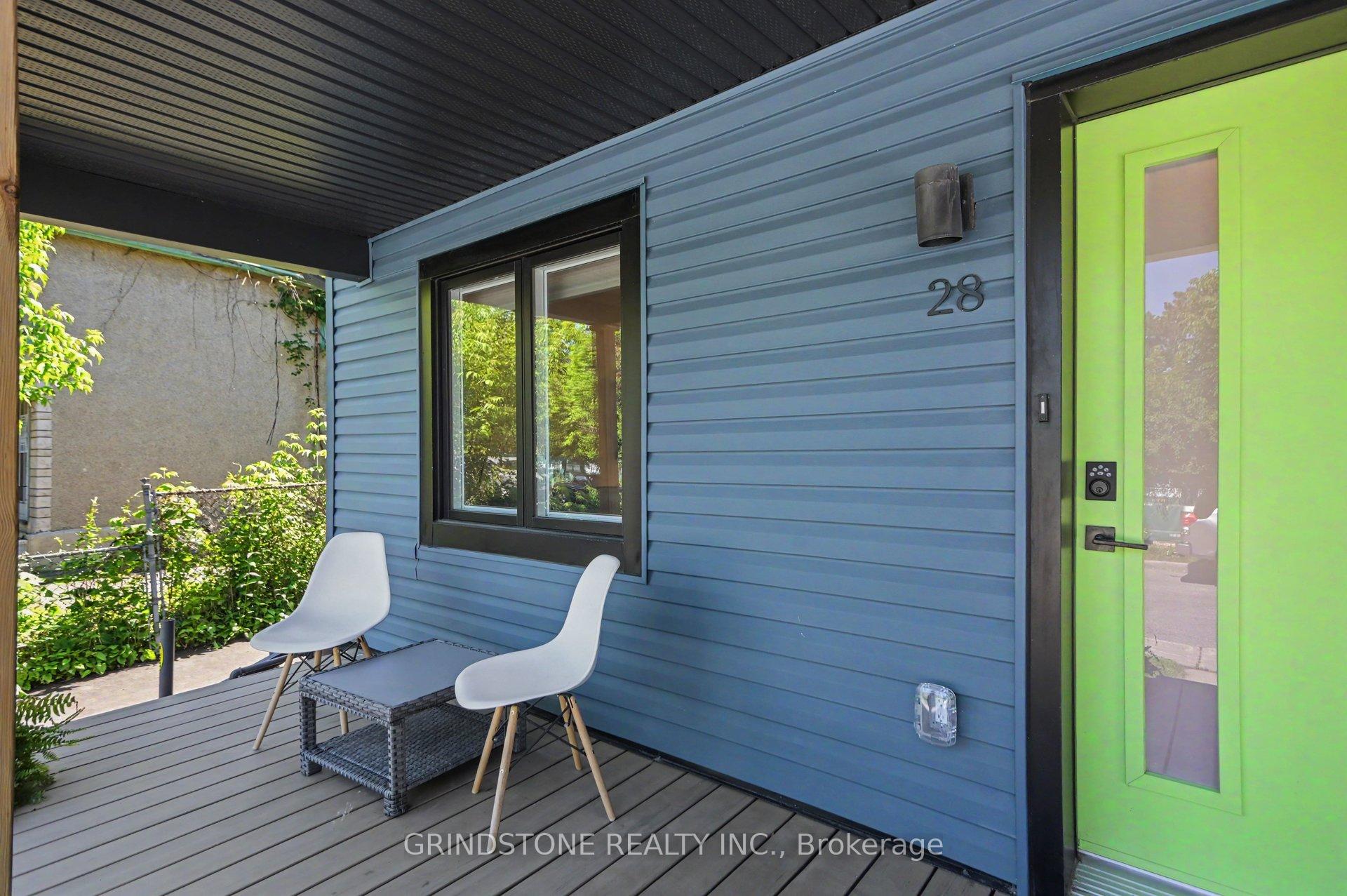 Photo 3 of 28 Railway Street, Ottawa, West Centre Town — HOMEH