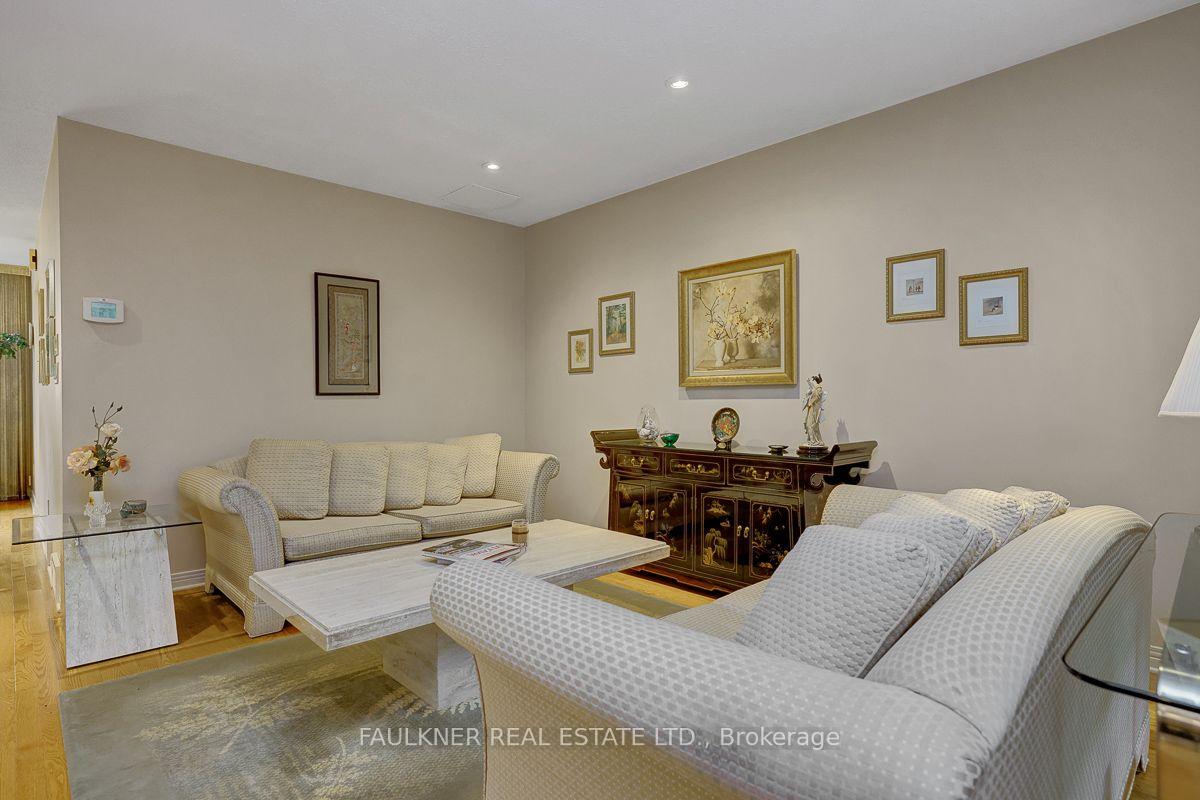 Photo 11 of 15 Hazel Street, Ottawa, Ottawa East — HOMEH