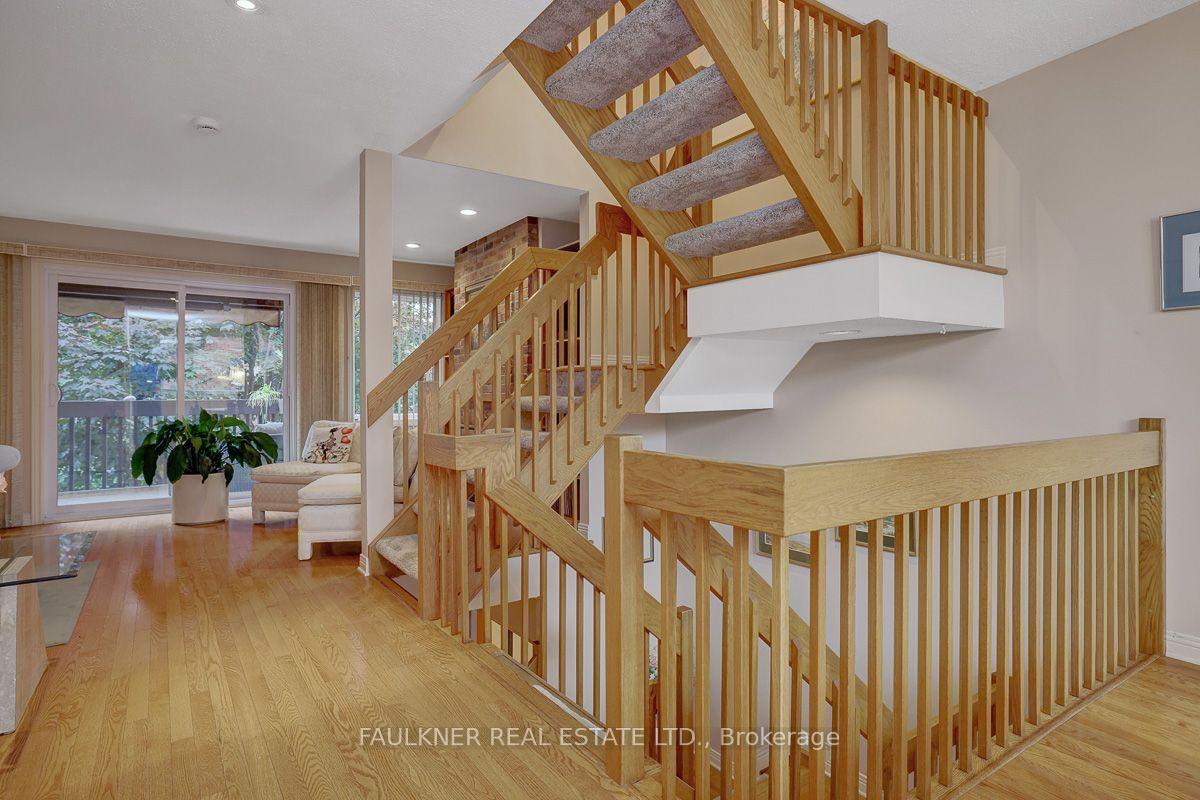 Photo 13 of 15 Hazel Street, Ottawa, Ottawa East — HOMEH