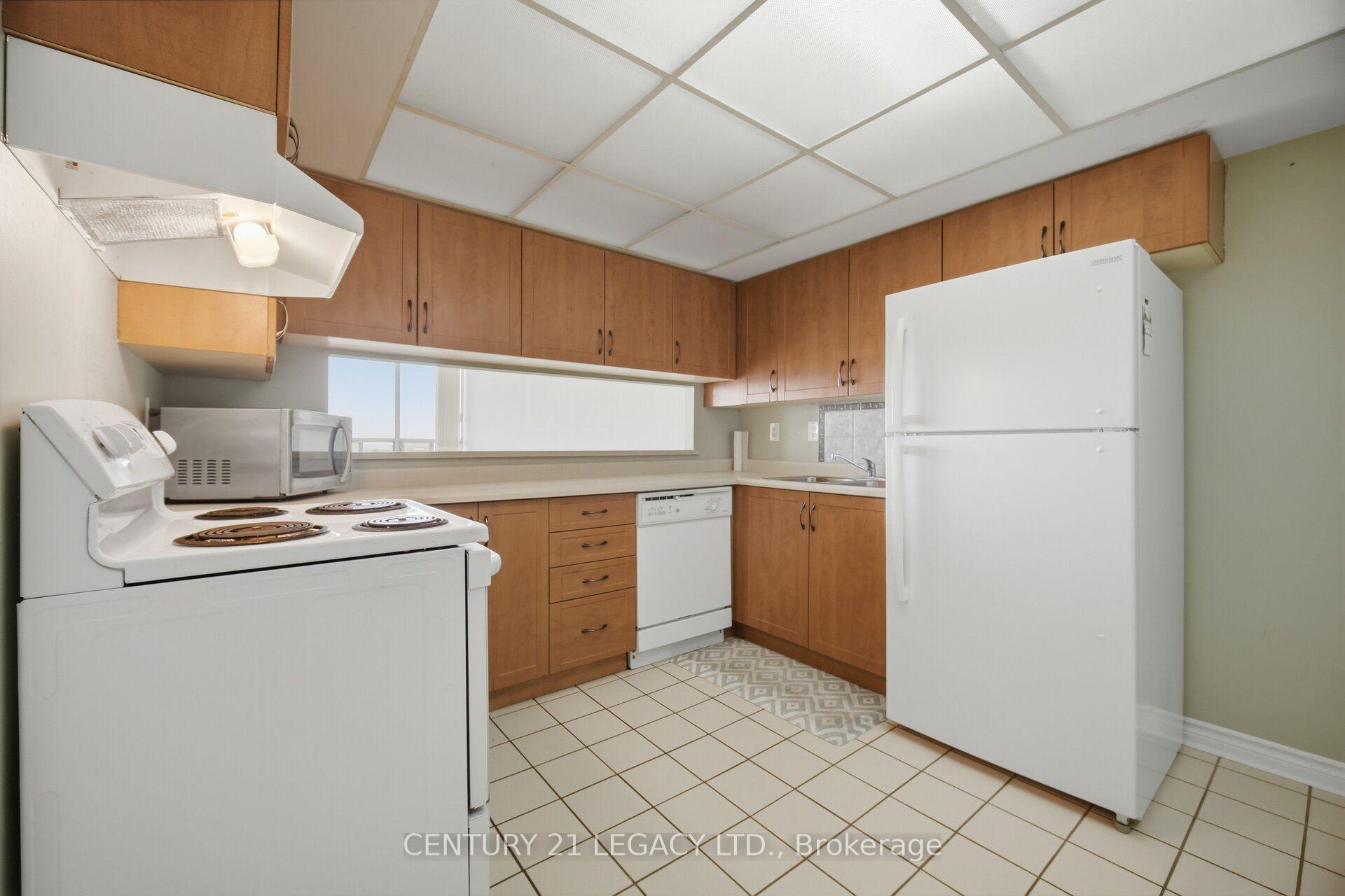 Photo 10 of Unit 1201, 320 Mill Street S, Brampton, Brampton South — HOMEH
