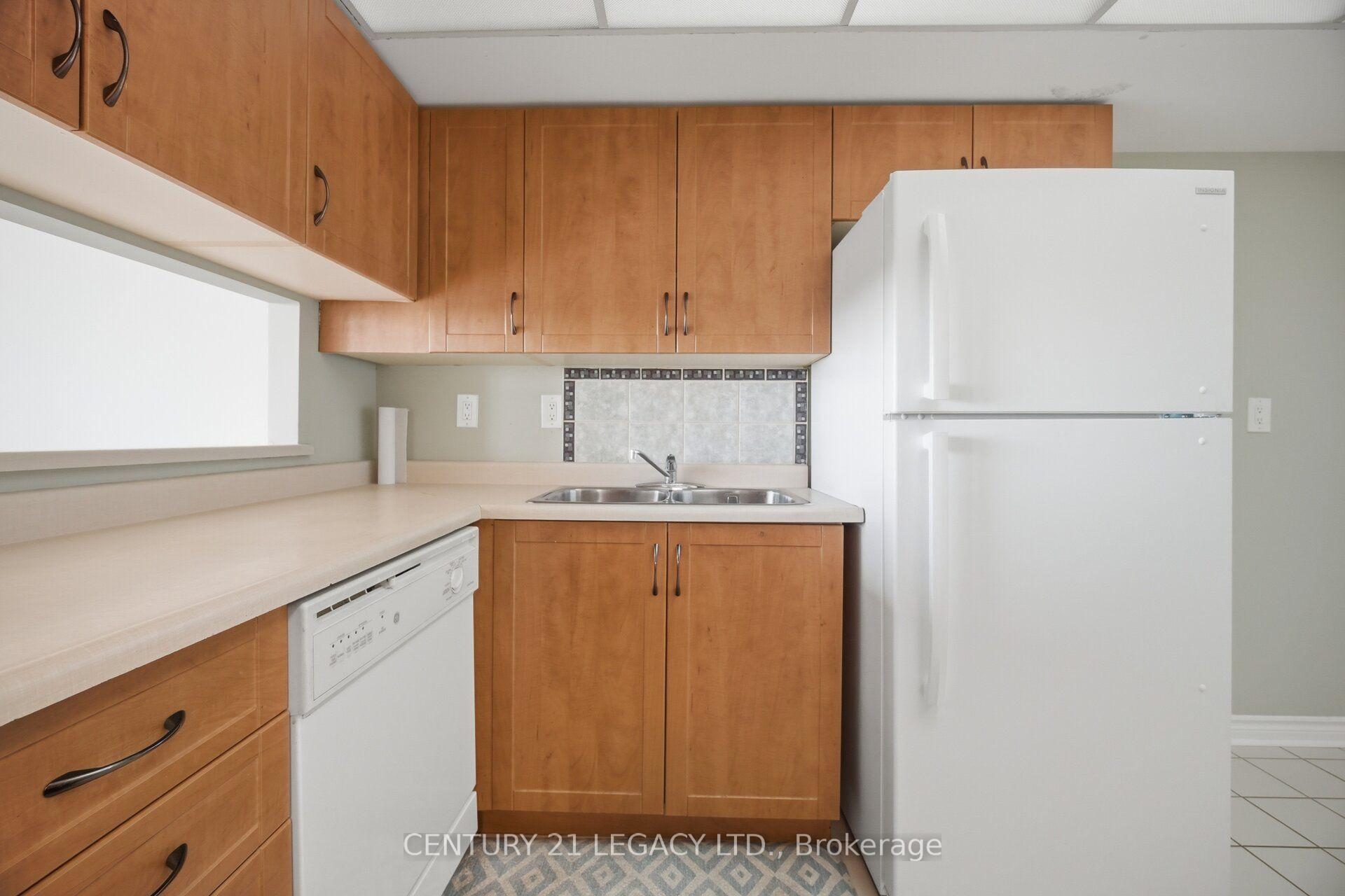 Photo 11 of Unit 1201, 320 Mill Street S, Brampton, Brampton South — HOMEH