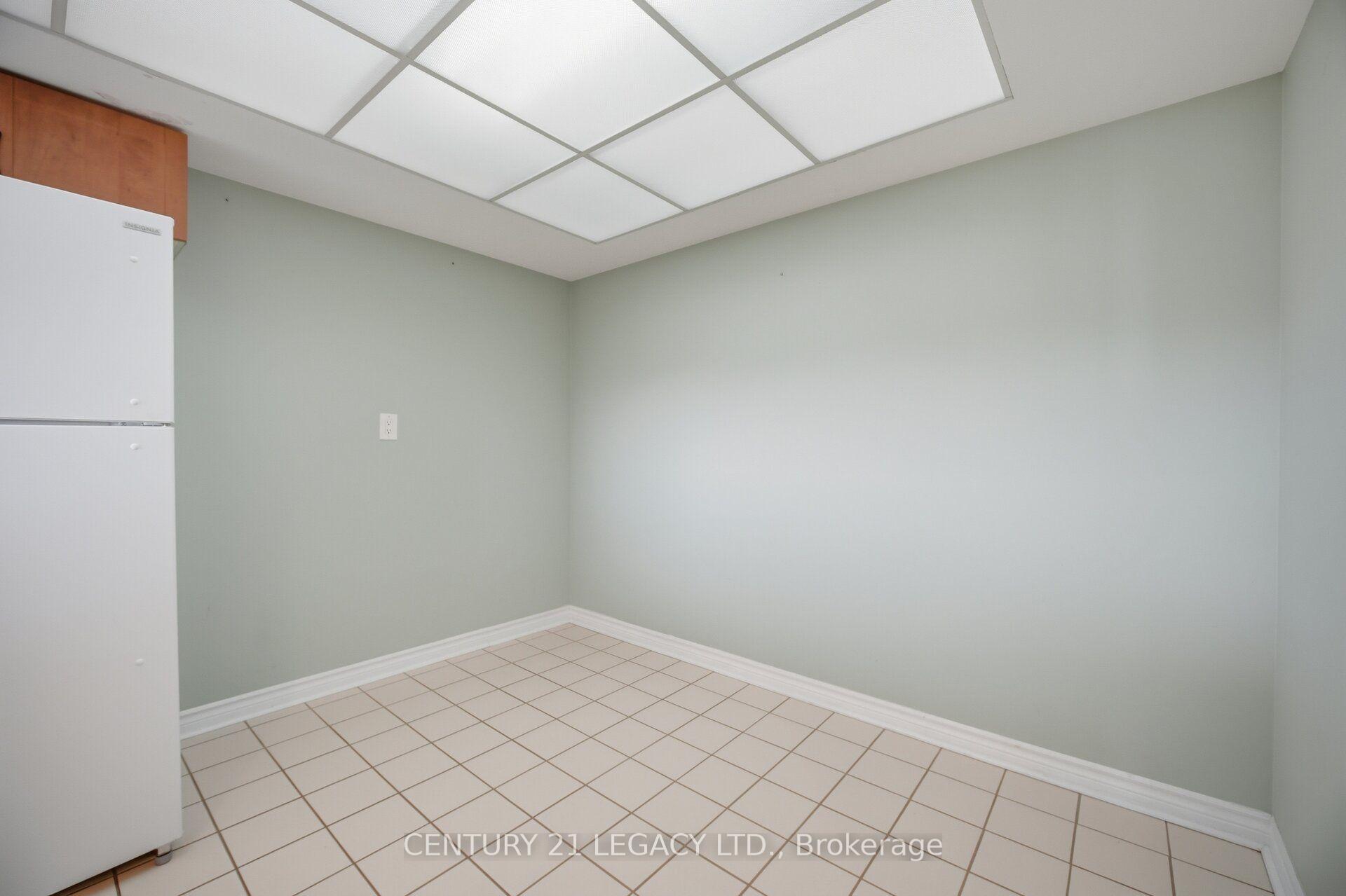 Photo 13 of Unit 1201, 320 Mill Street S, Brampton, Brampton South — HOMEH