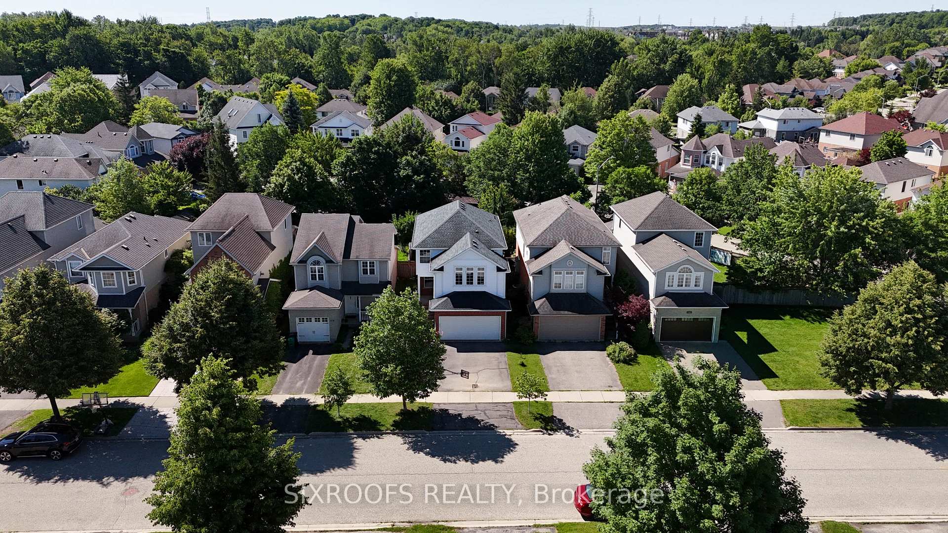 Photo 2 of 414 Havendale Crescent, Waterloo, Columbia Forest — HOMEH