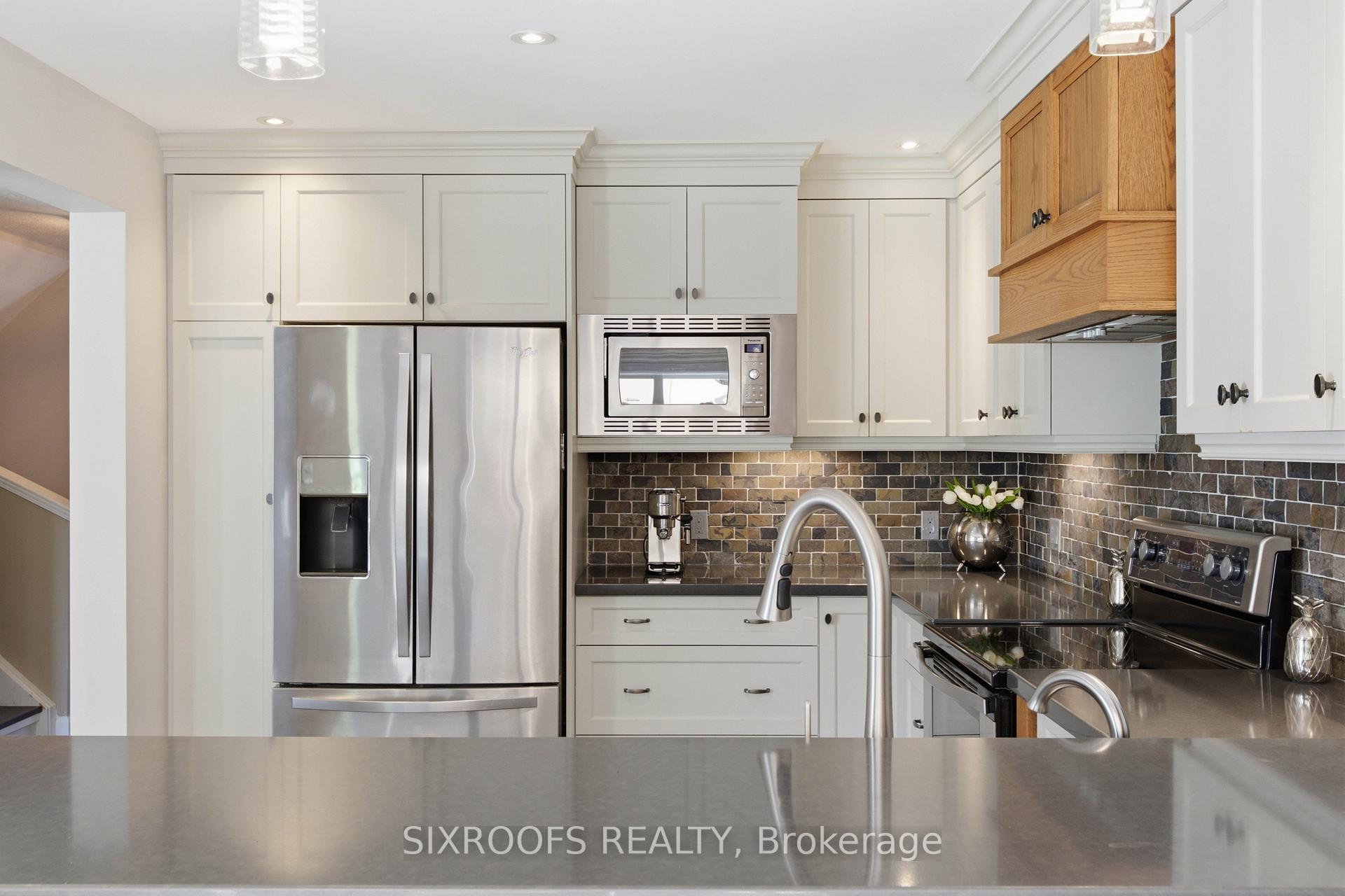 Photo 15 of 414 Havendale Crescent, Waterloo, Columbia Forest — HOMEH
